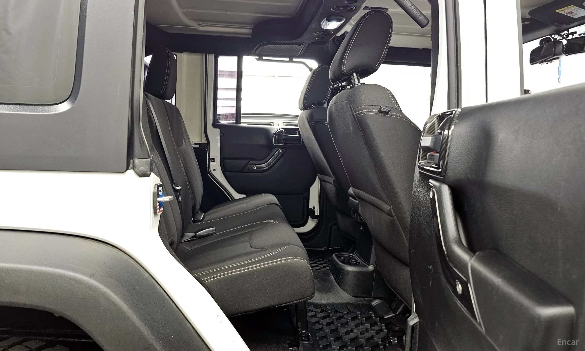 Jeep Wrangler (JK) превью 12