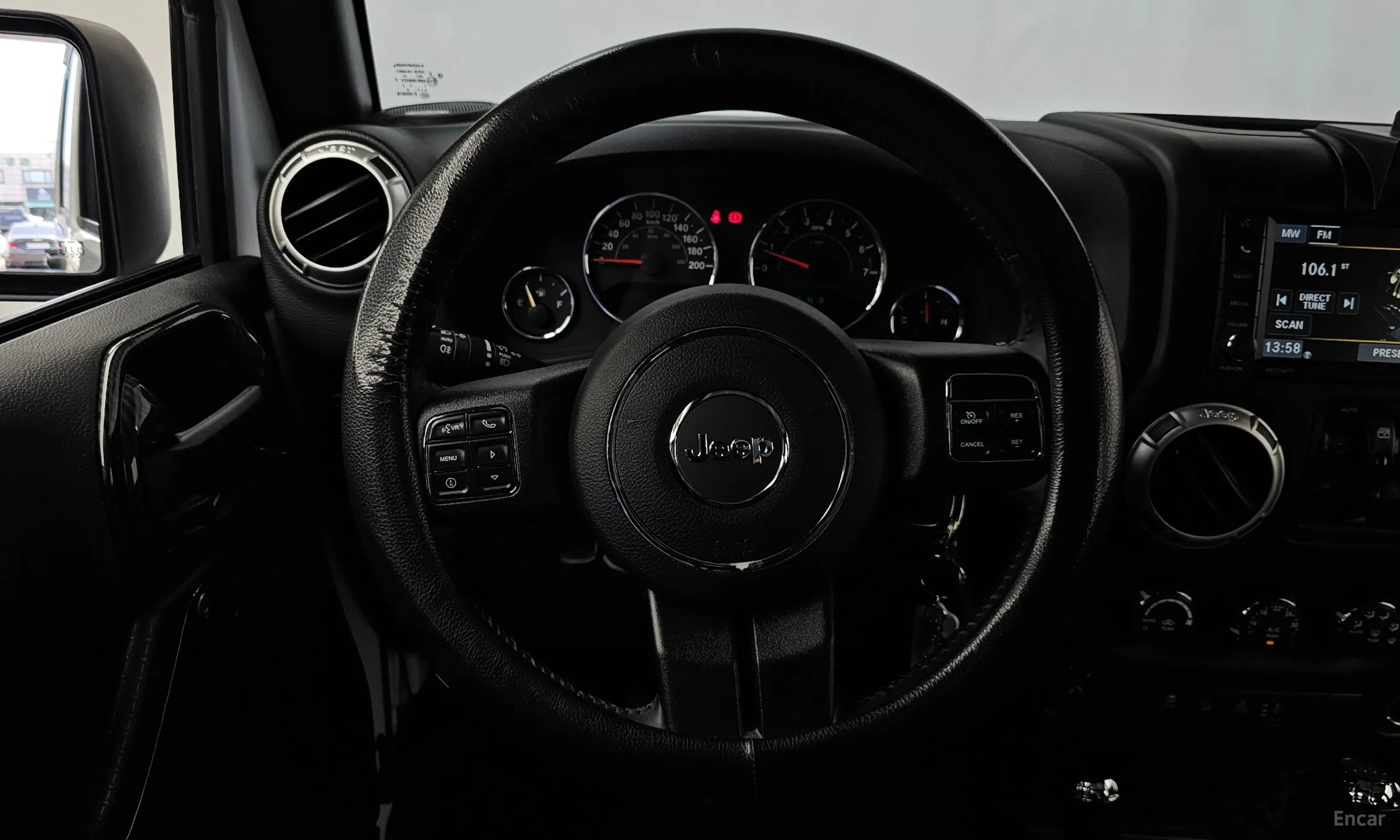 Jeep Wrangler (JK) превью 13