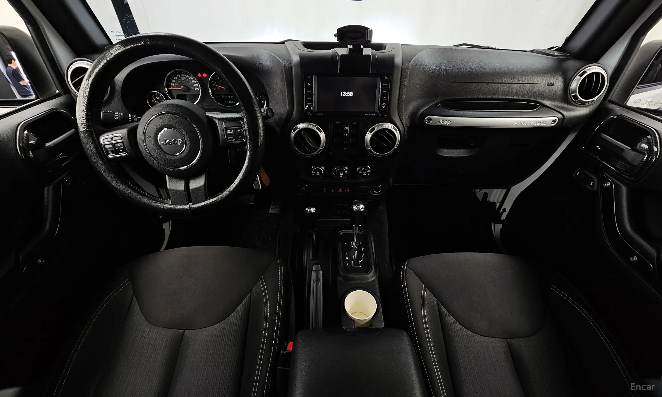 Jeep Wrangler (JK) превью 7