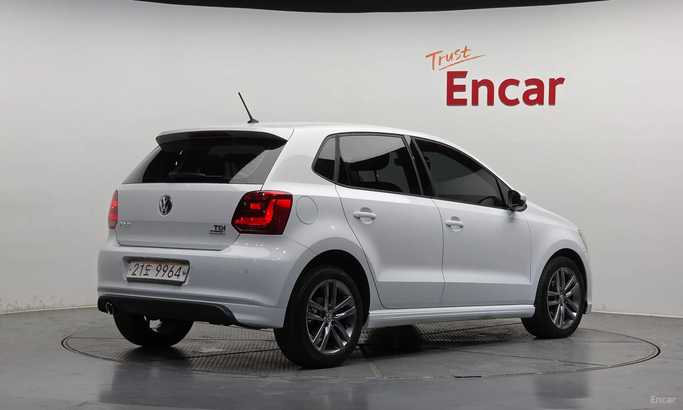 Volkswagen Polo превью 2