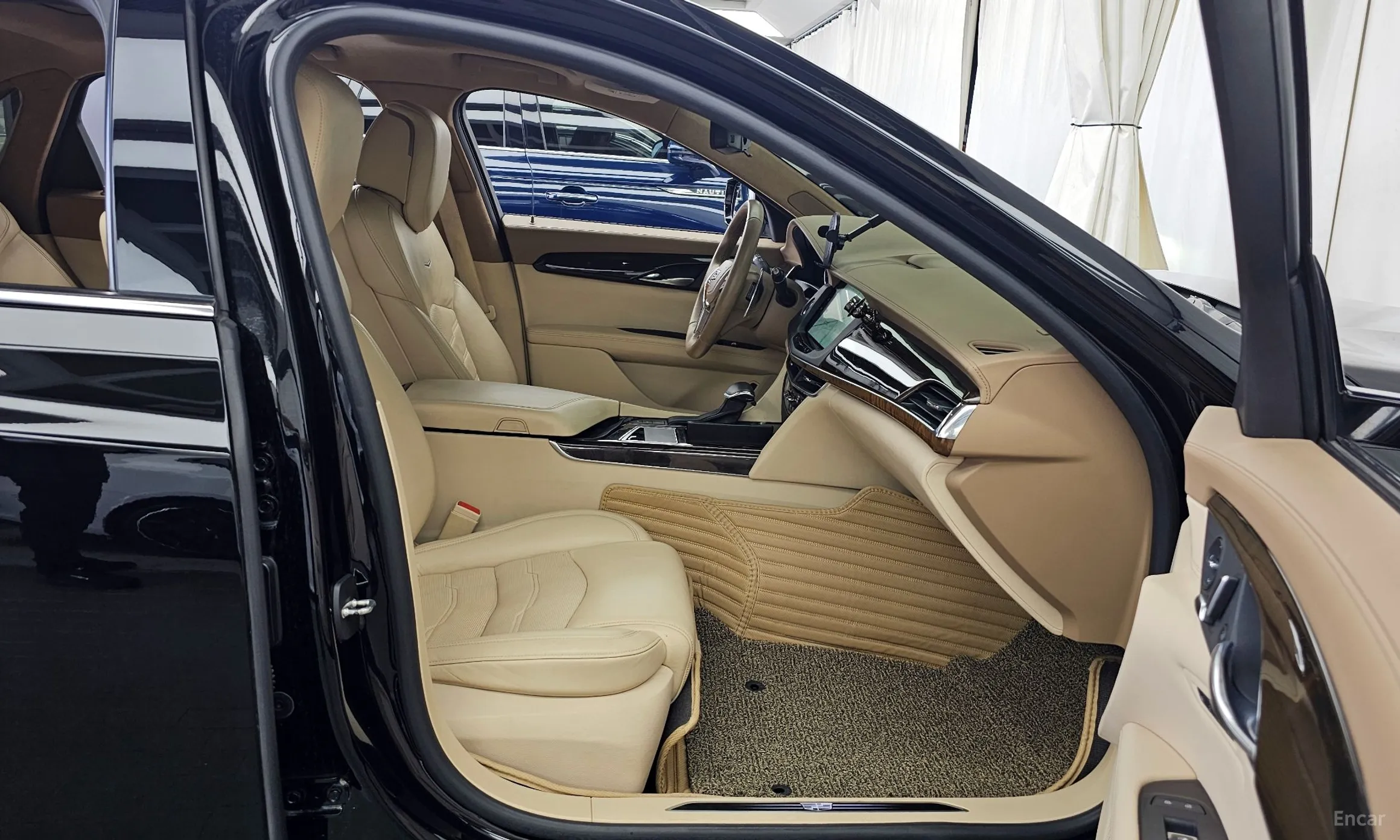 Cadillac CT6 превью 11