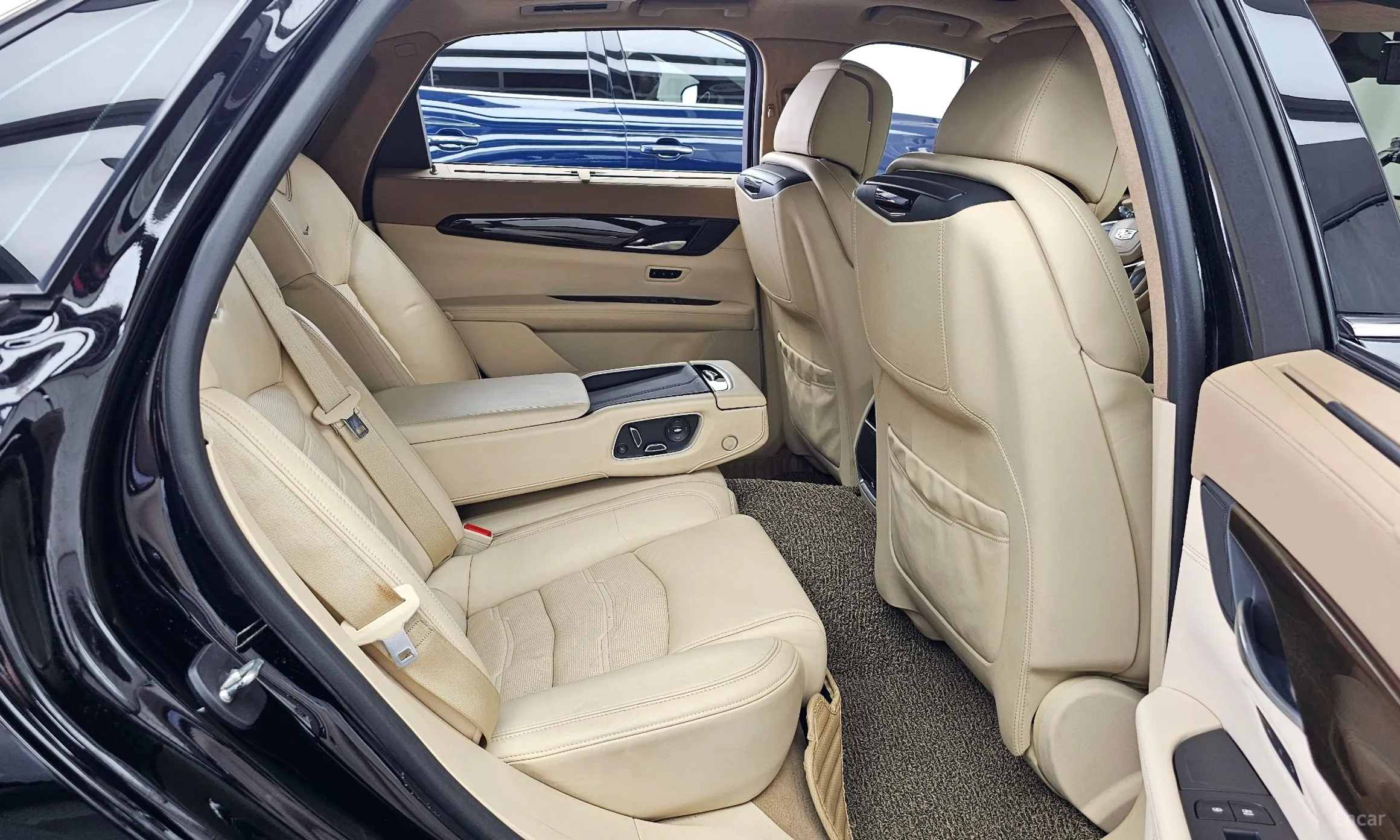 Cadillac CT6 превью 12
