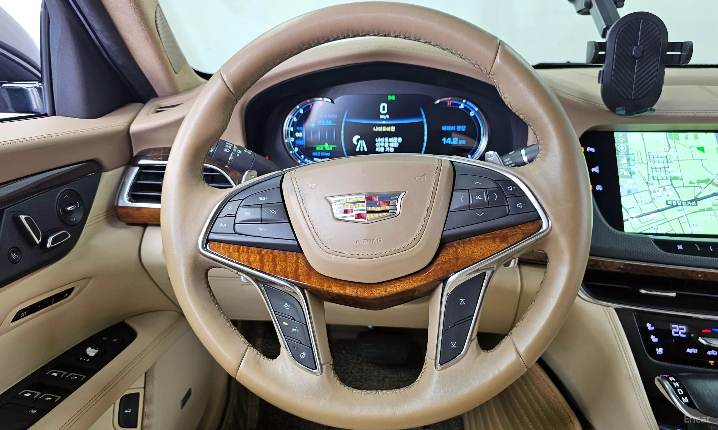 Cadillac CT6 превью 13