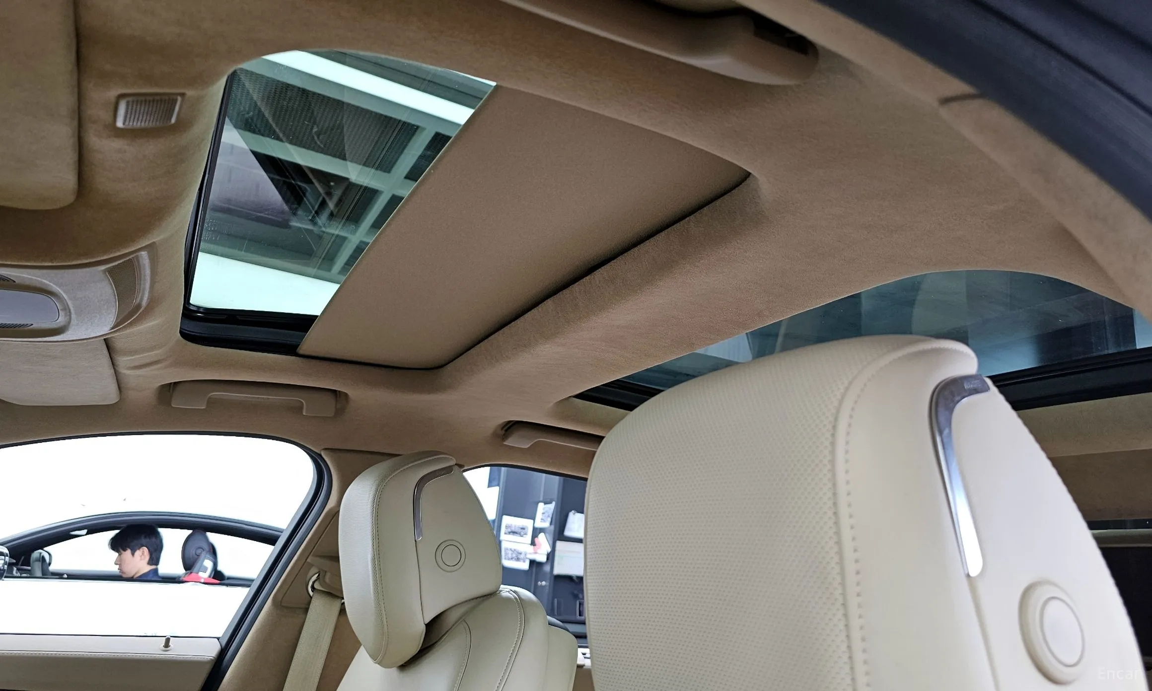 Cadillac CT6 превью 19