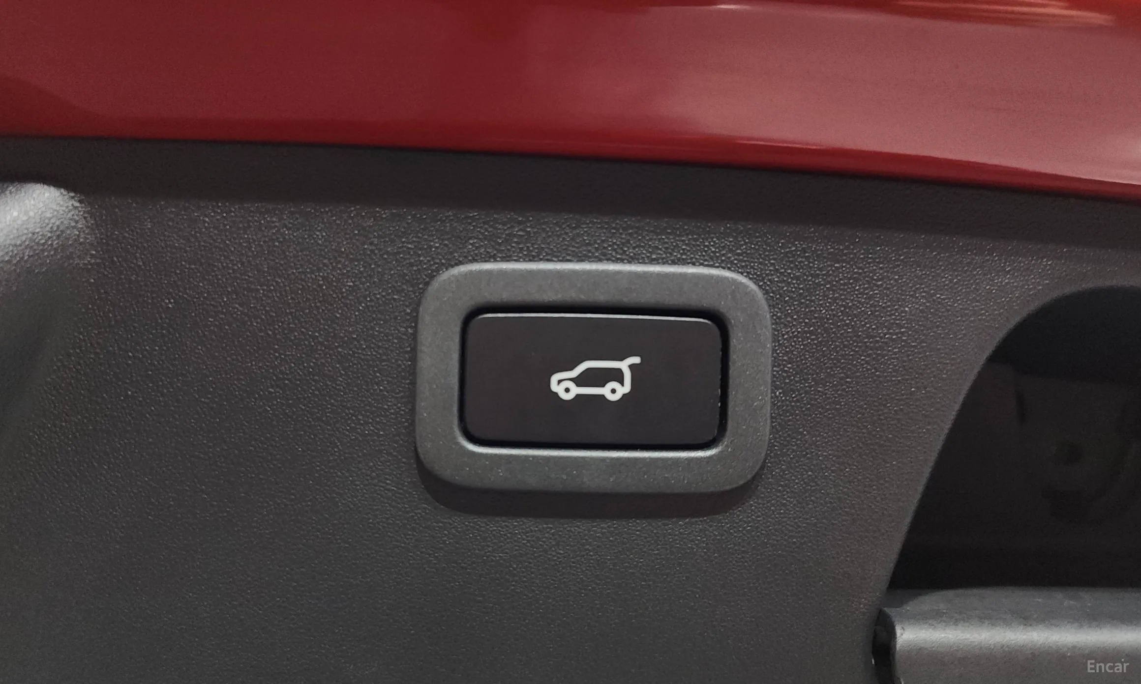 Jaguar E-PACE превью 18