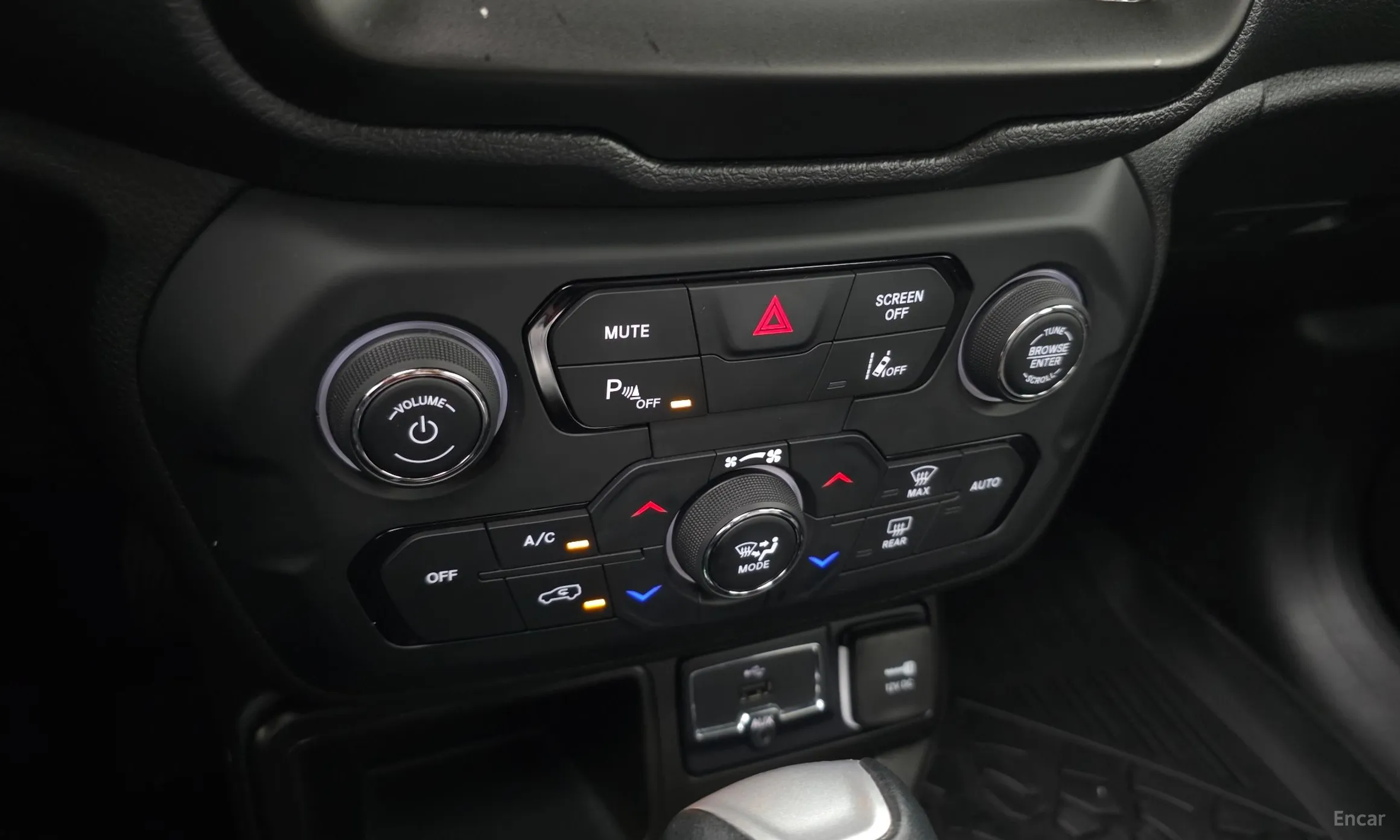 Jeep Renegade превью 20