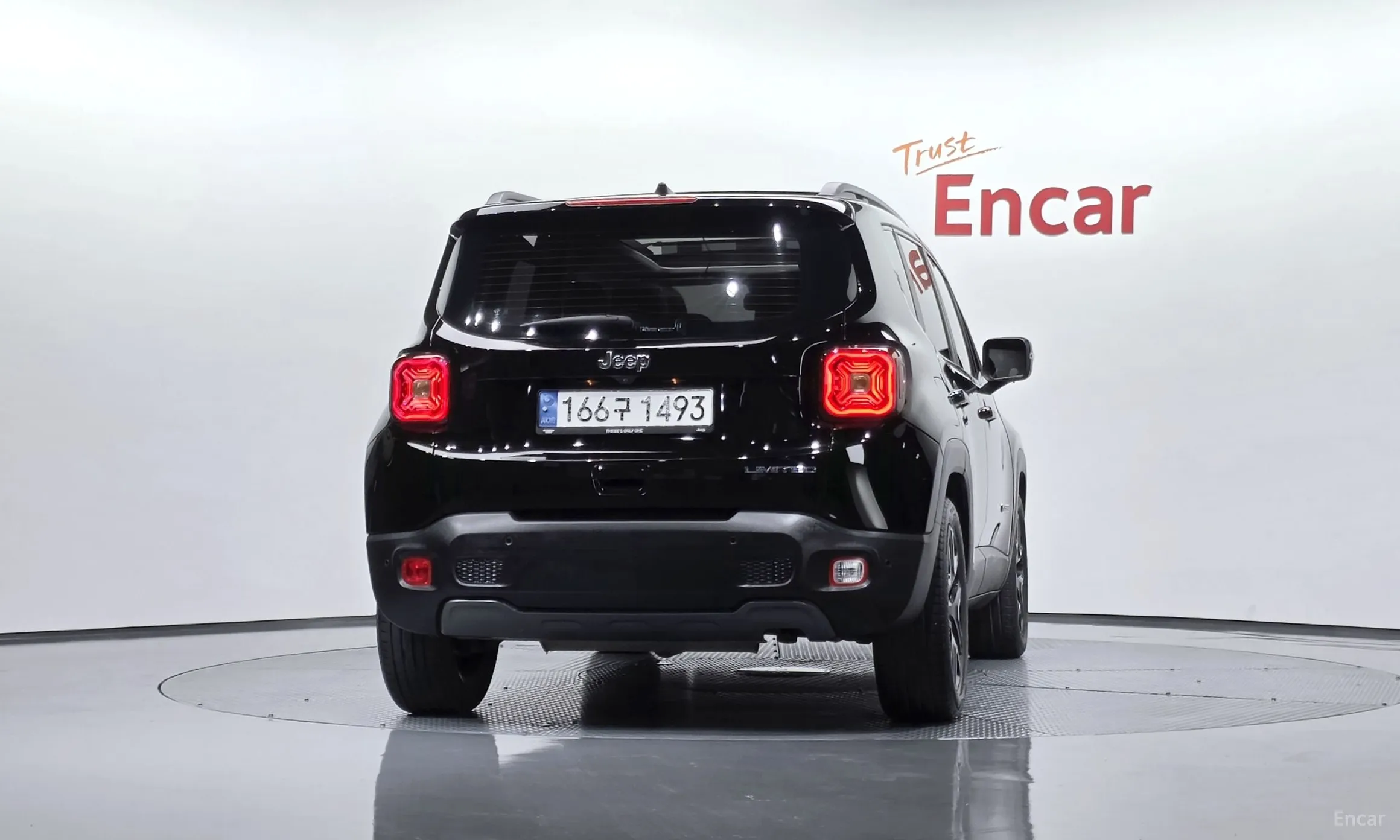 Jeep Renegade превью 4