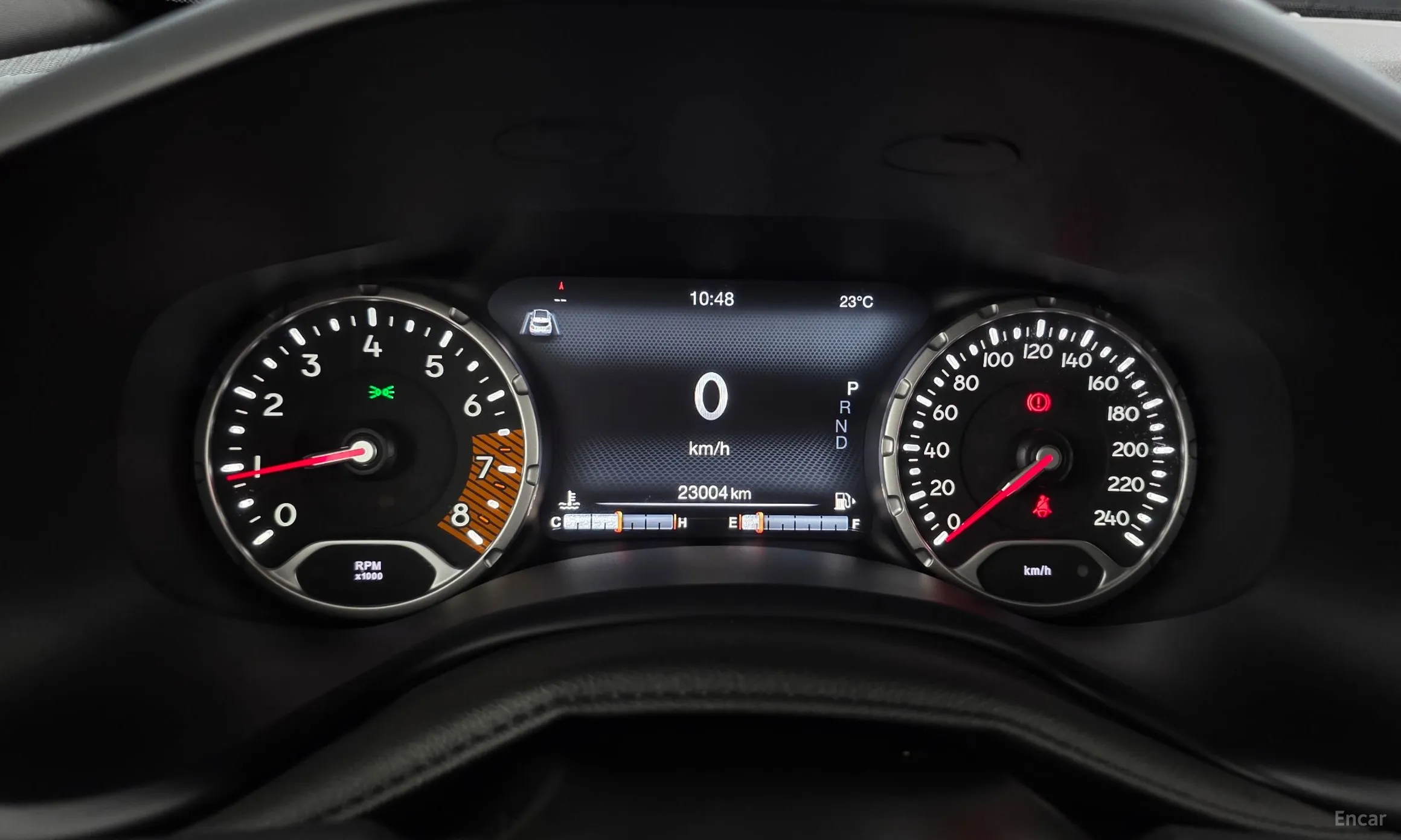 Jeep Renegade превью 8
