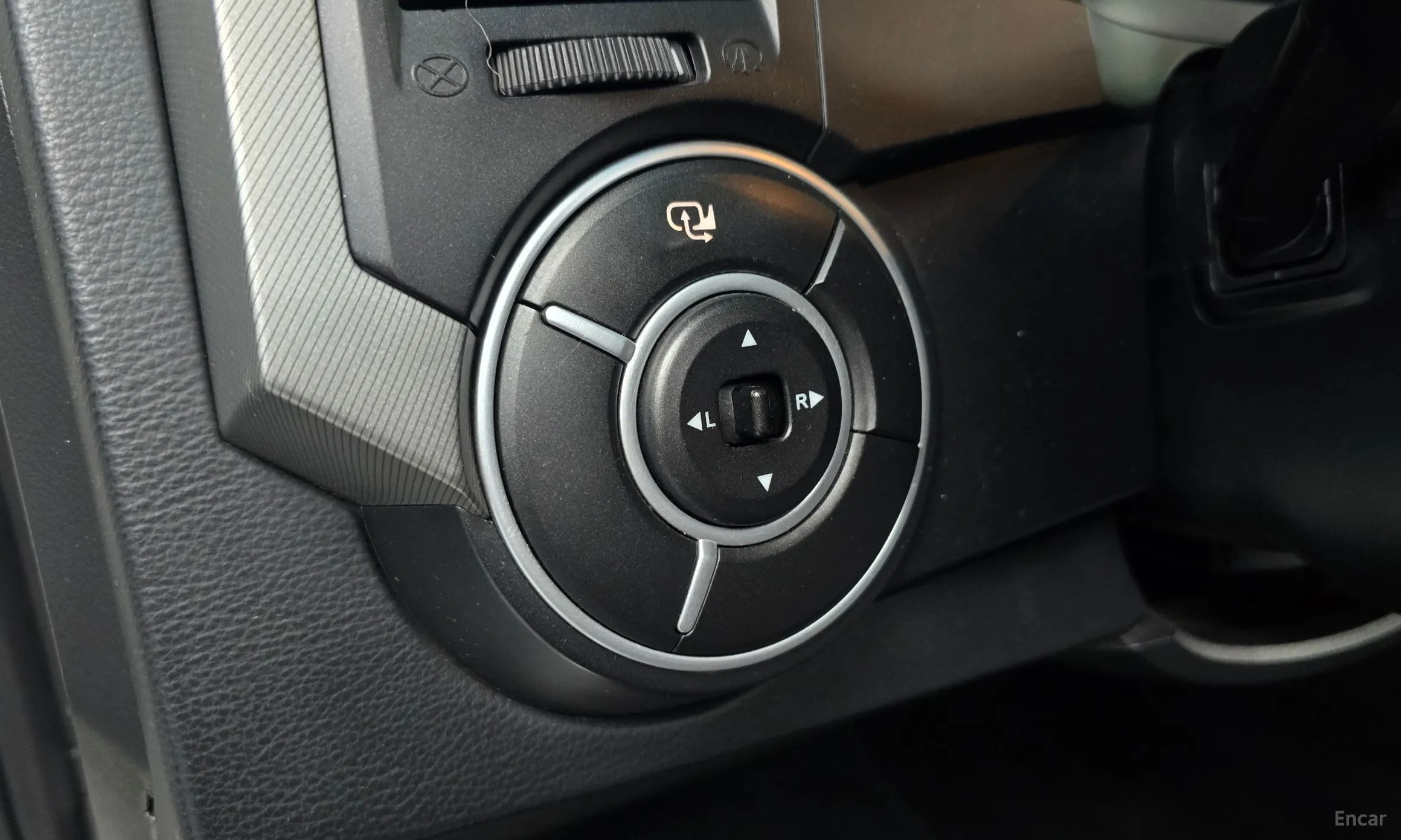 KG Mobility (SsangYong) Korando Sports превью 19