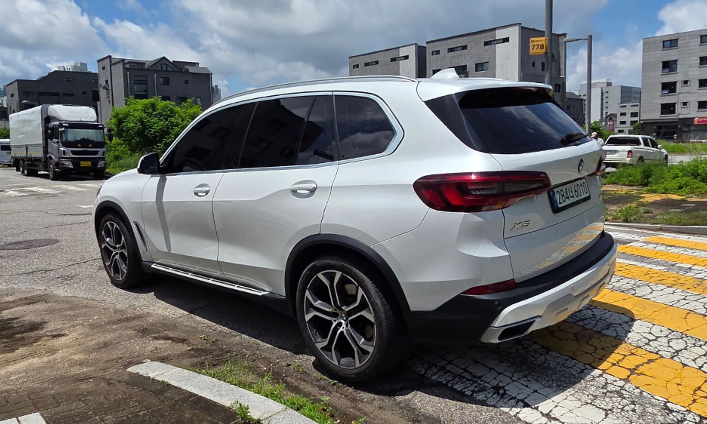 BMW X5 (G05) превью 4