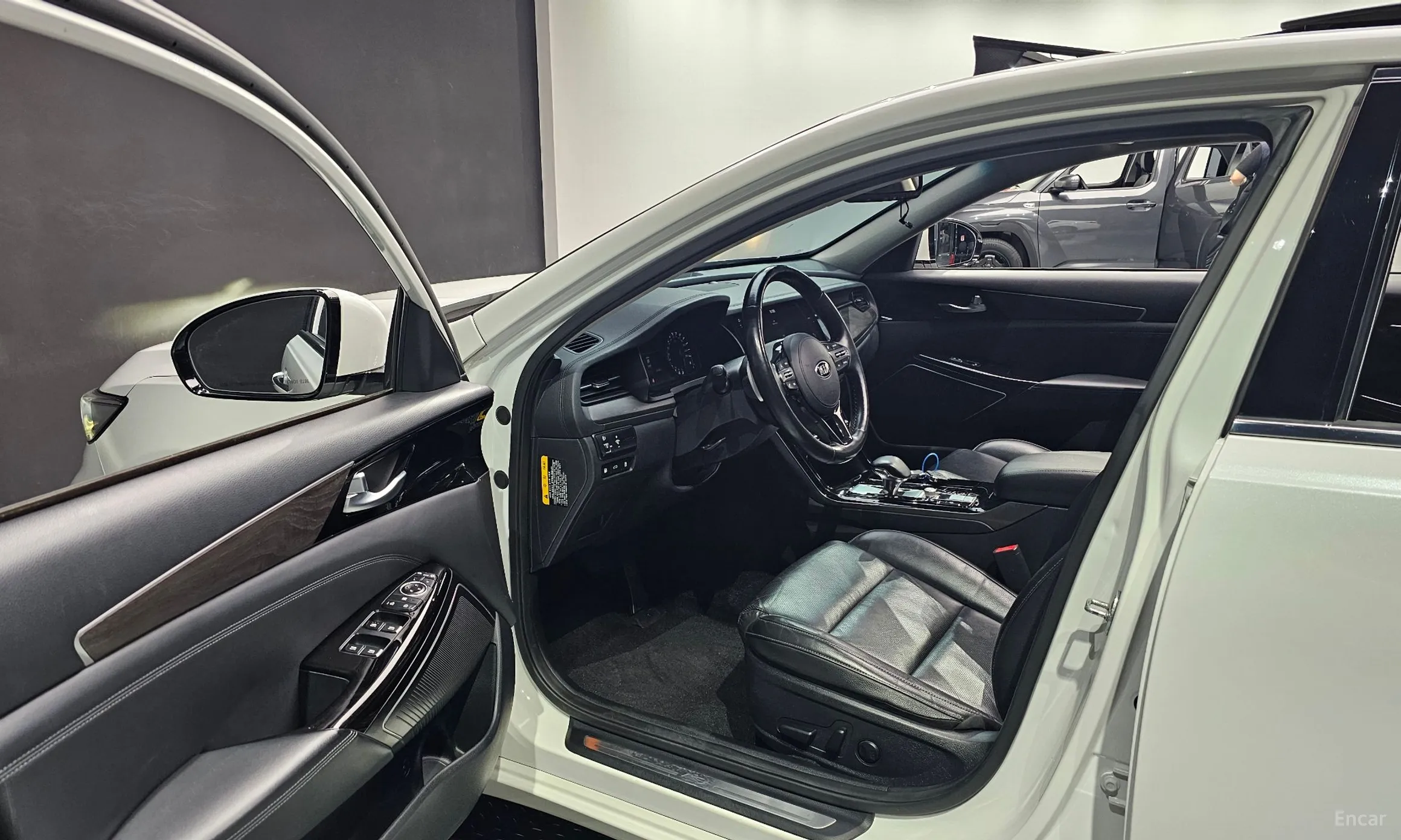 Kia K7 Premier превью 10