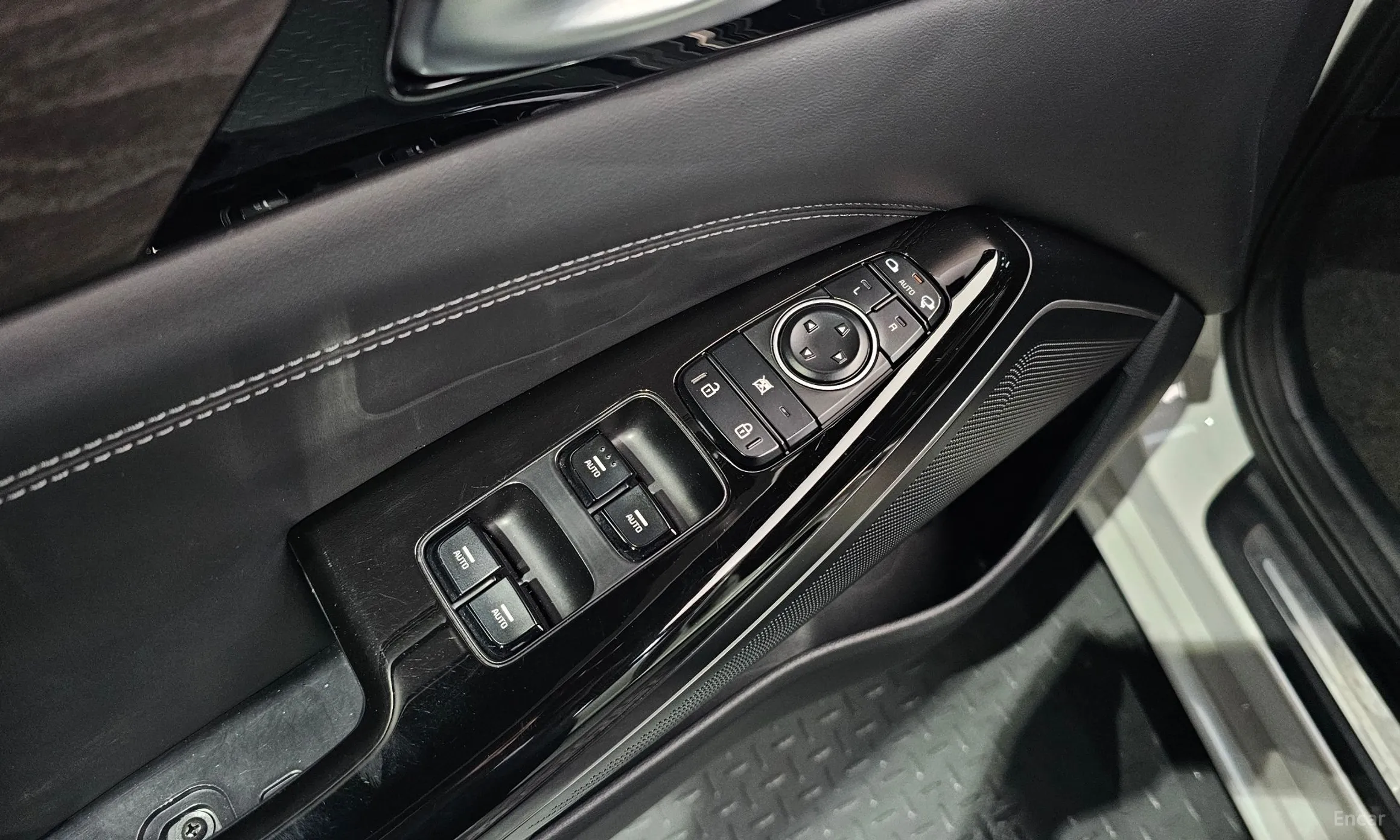 Kia K7 Premier превью 19