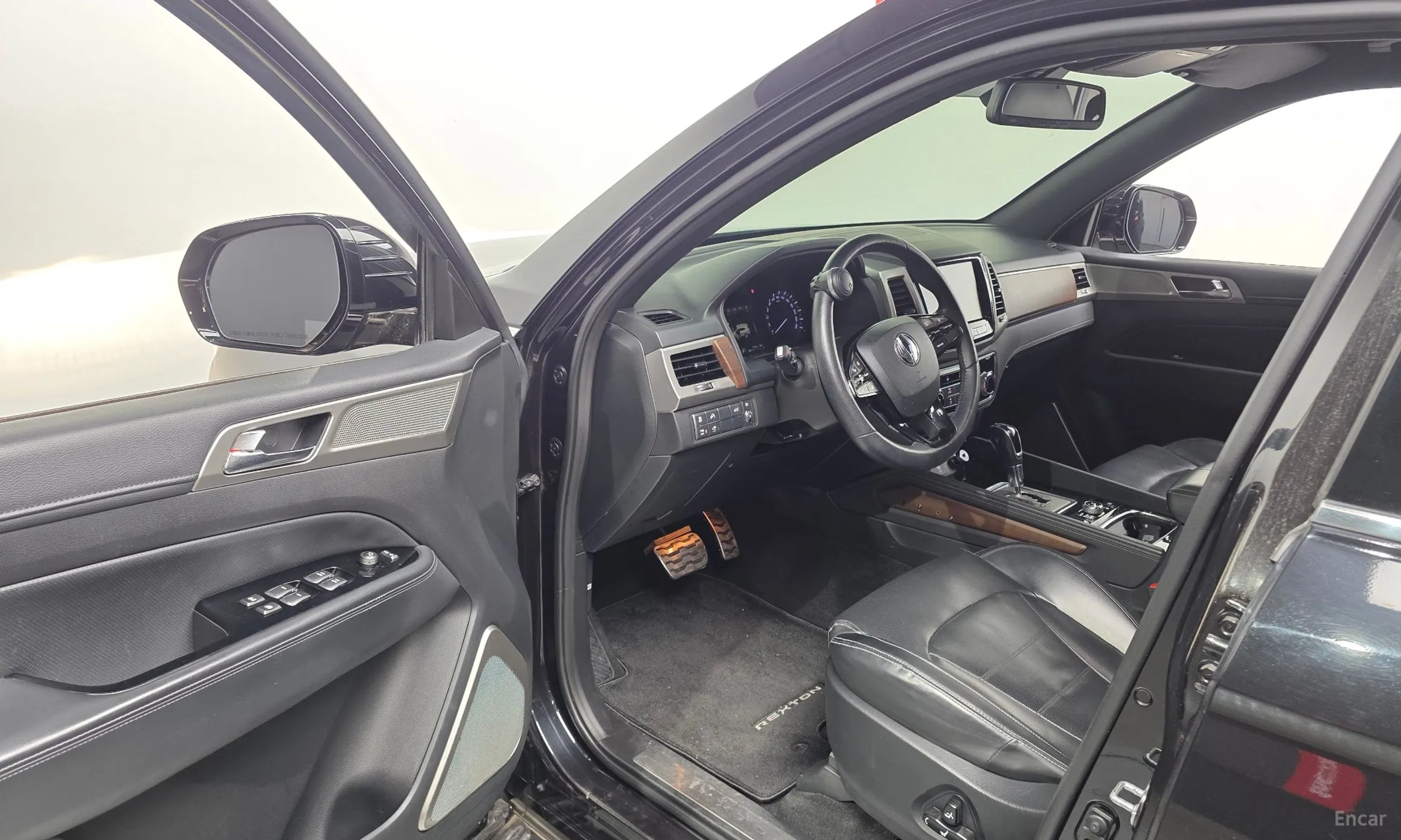KG Mobility (SsangYong) G4 Rexton превью 10