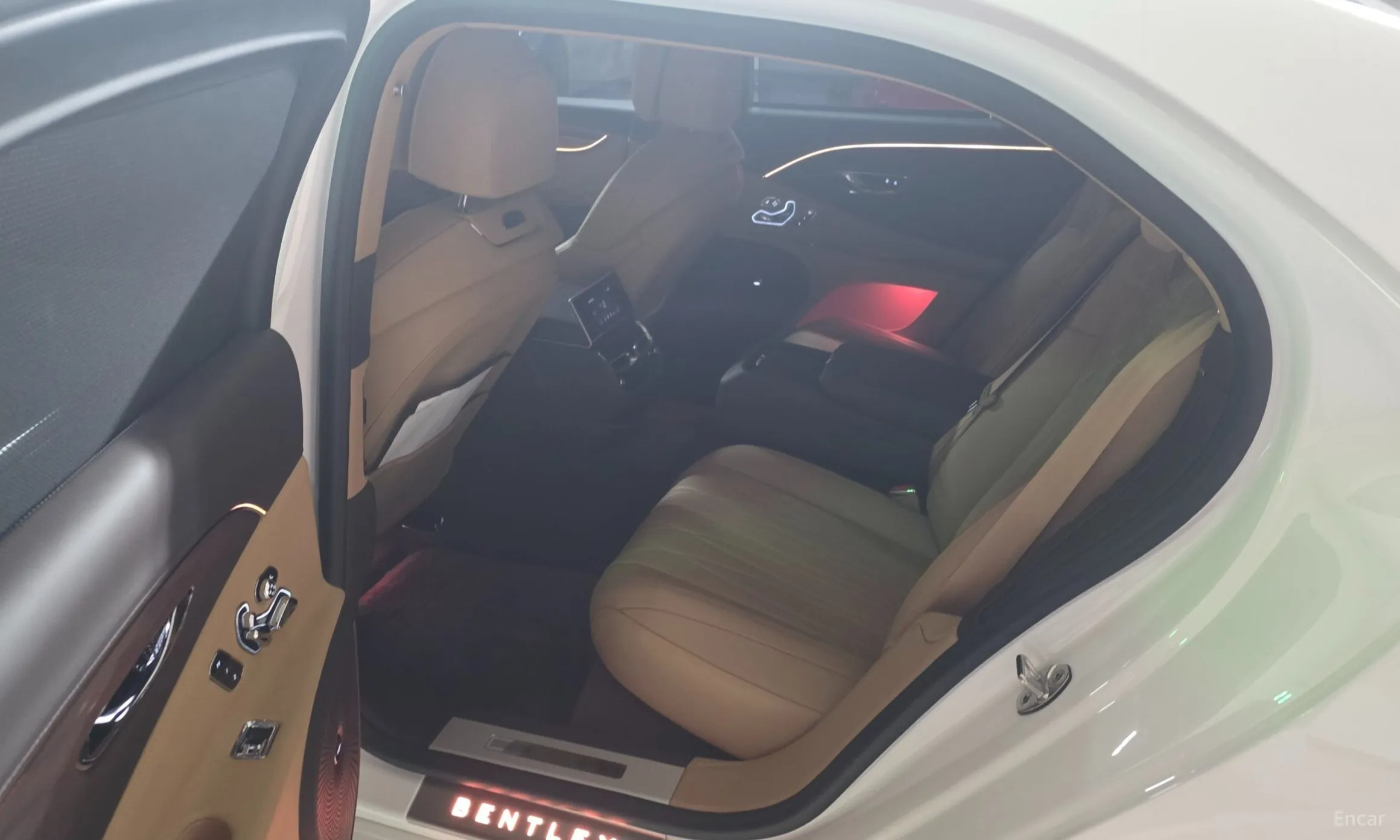 Bentley Flying Spur 3rd Generation превью 19