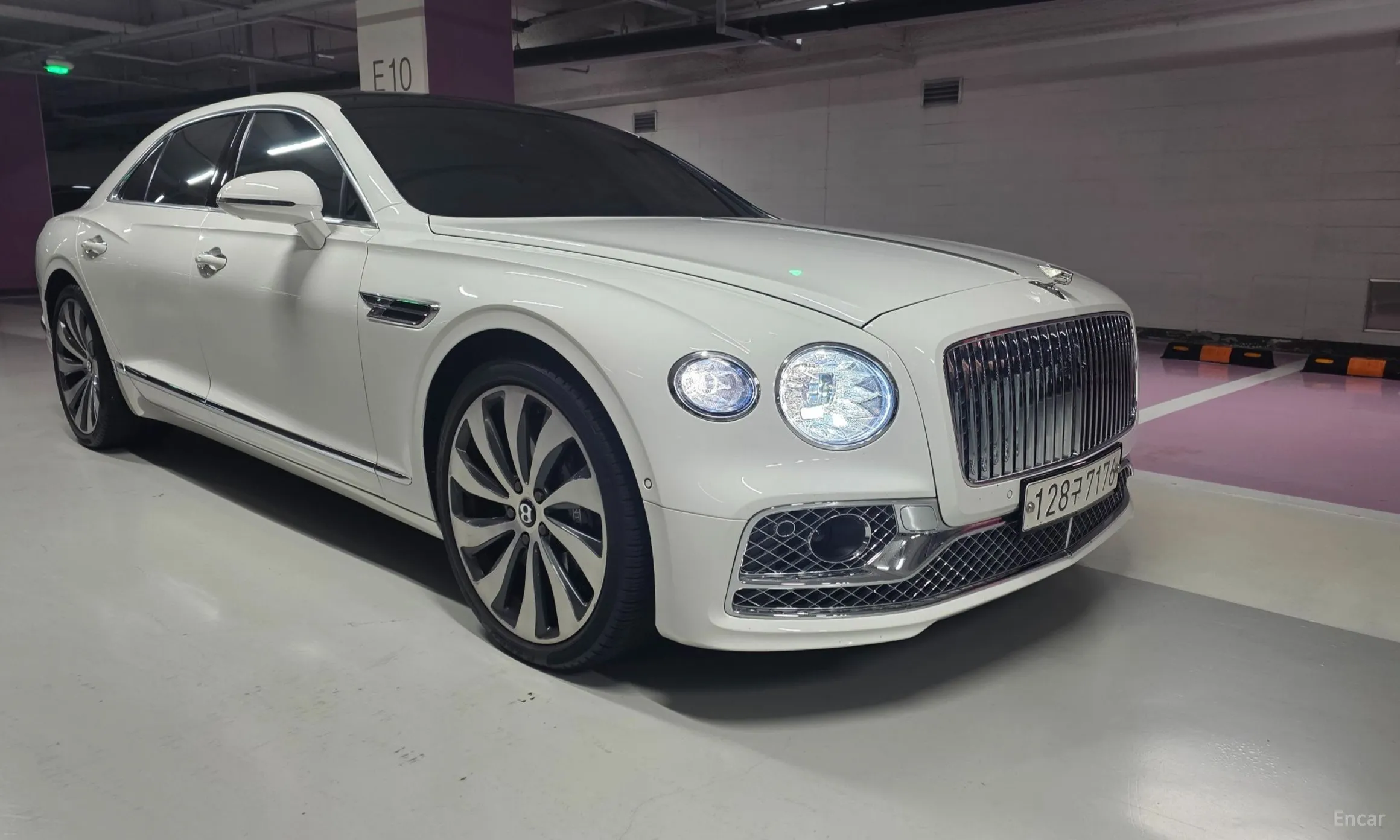 Bentley Flying Spur 3rd Generation превью 3