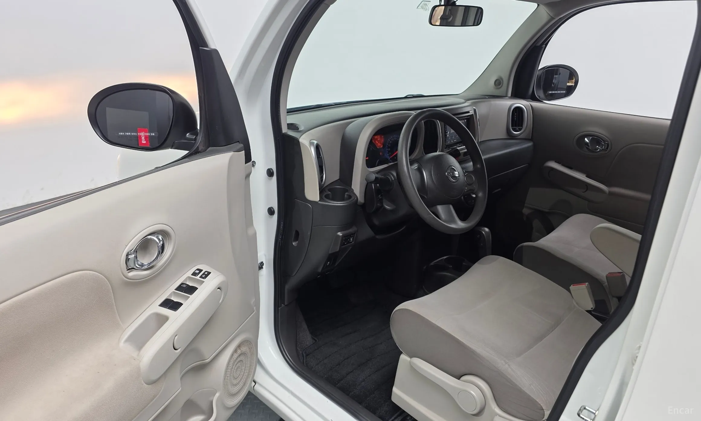 Nissan Cube превью 10