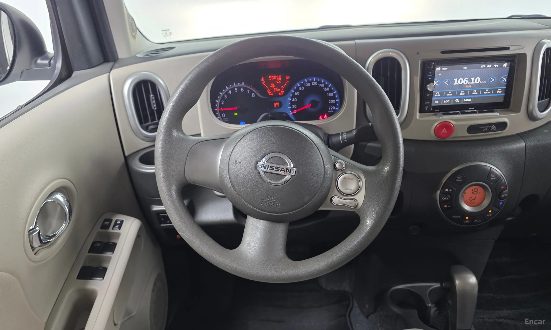 Nissan Cube превью 13