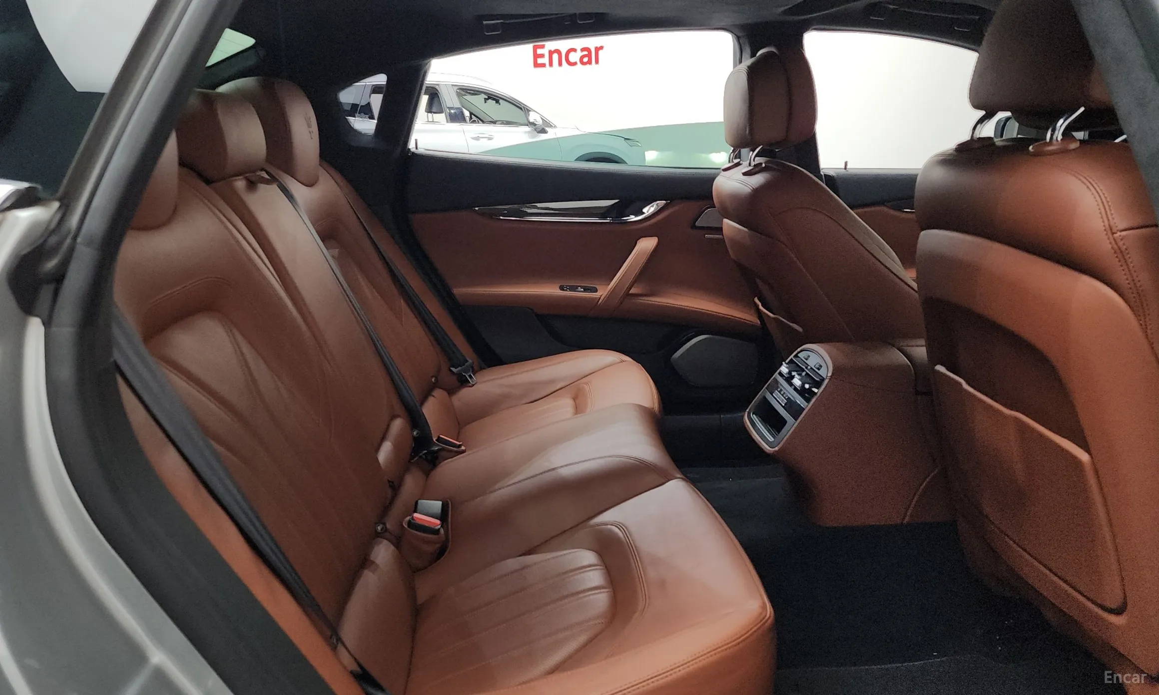 Maserati Quattroporte превью 11