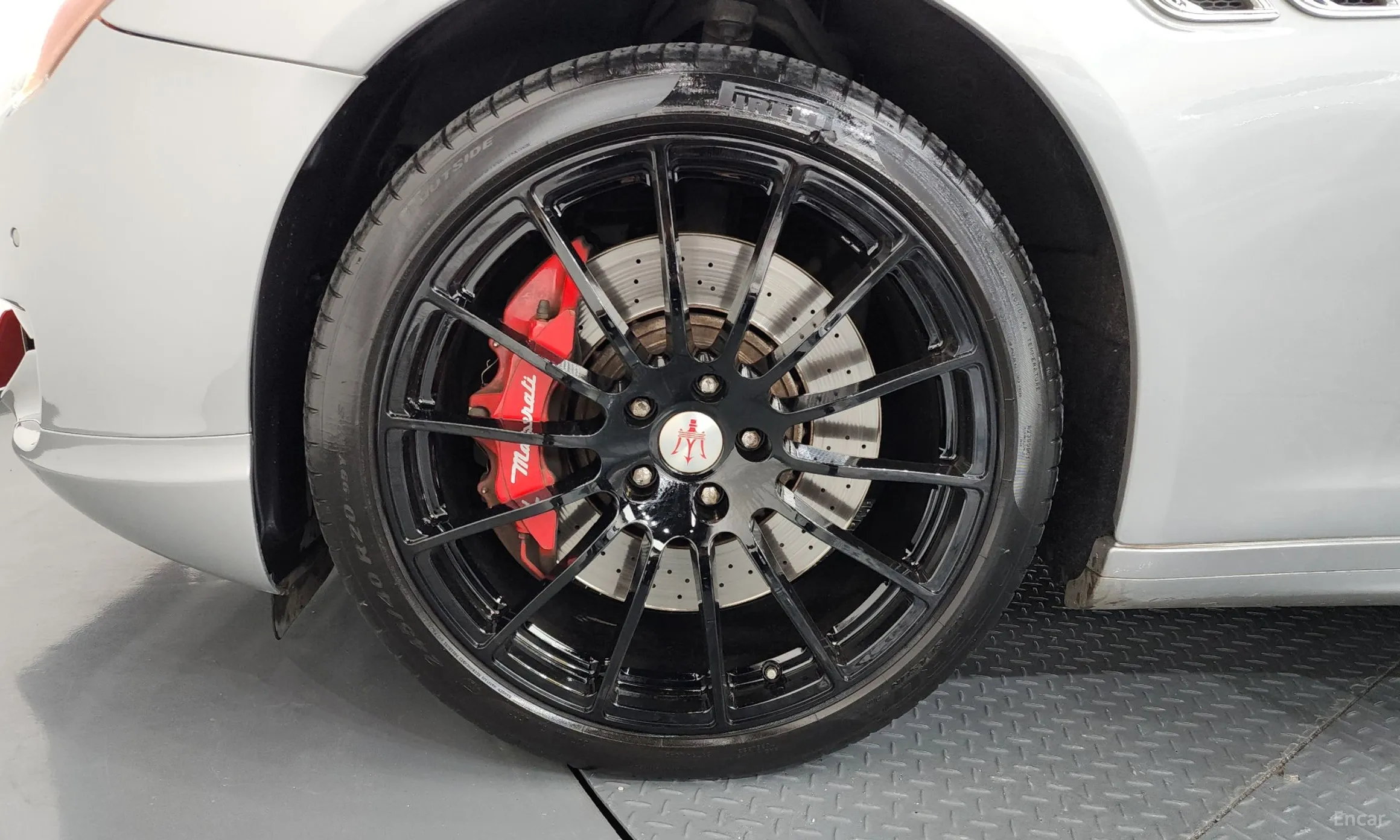 Maserati Quattroporte превью 5