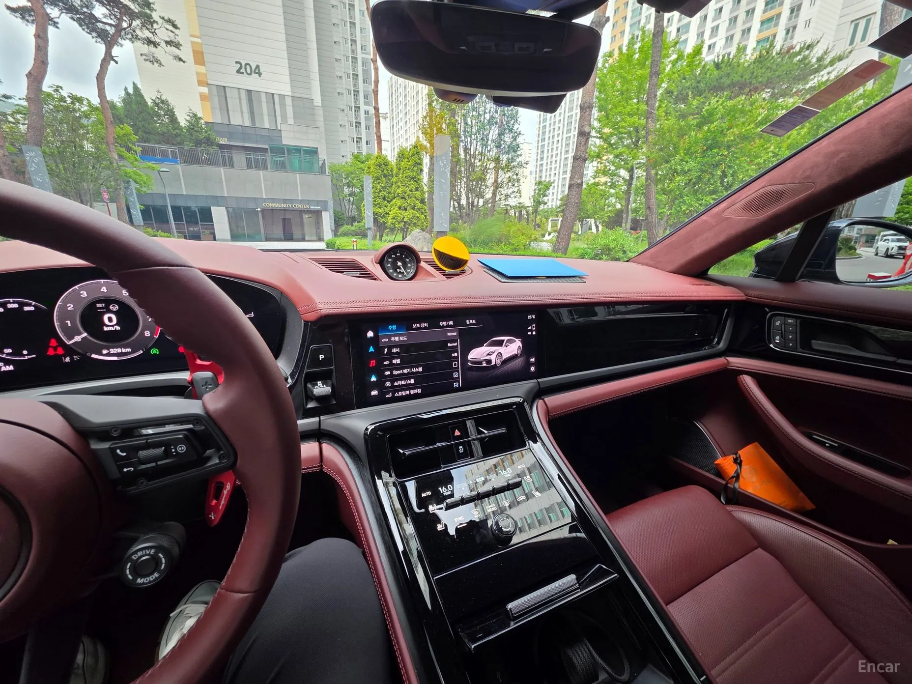 Porsche Panamera (976) превью 10