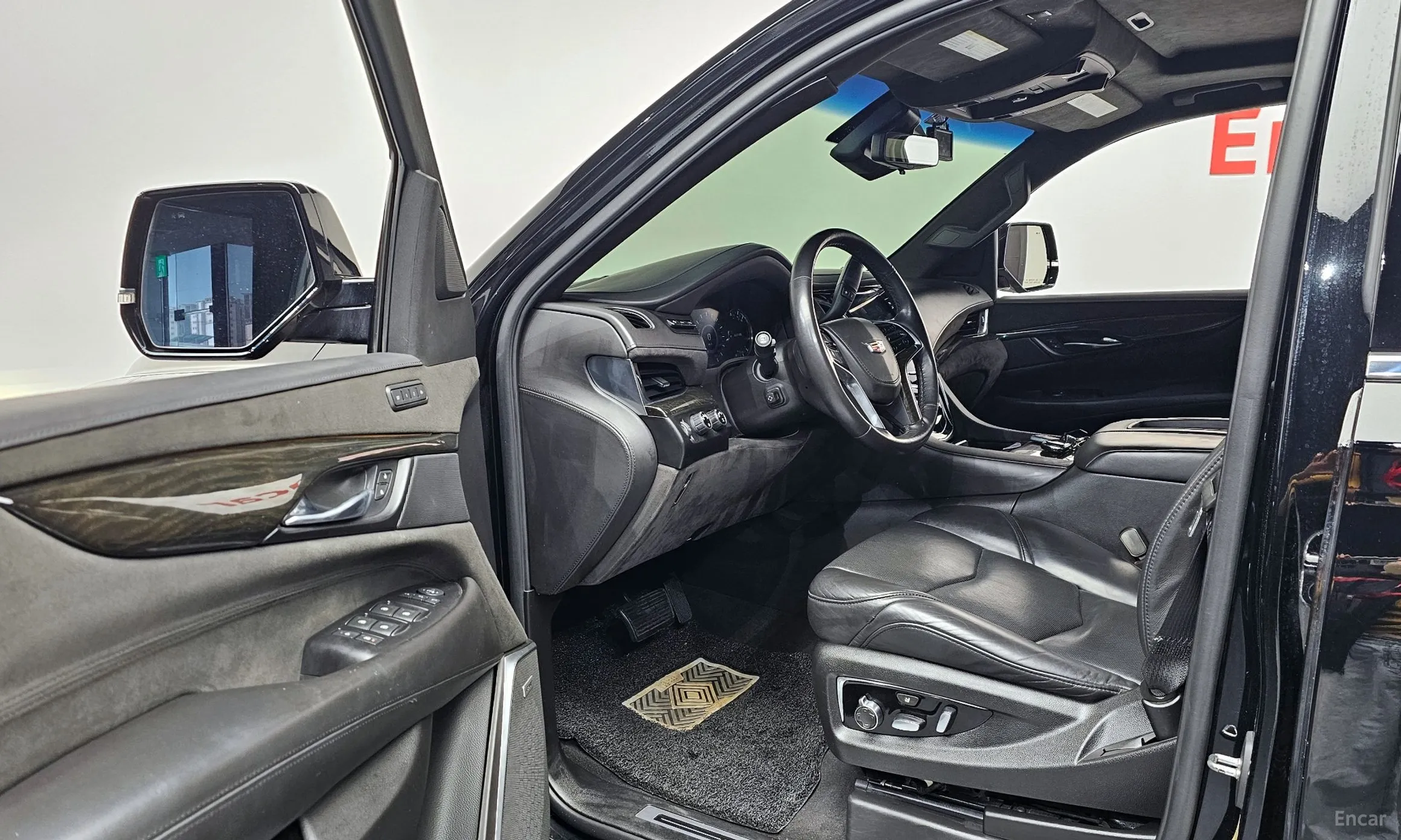 Cadillac Escalade превью 10