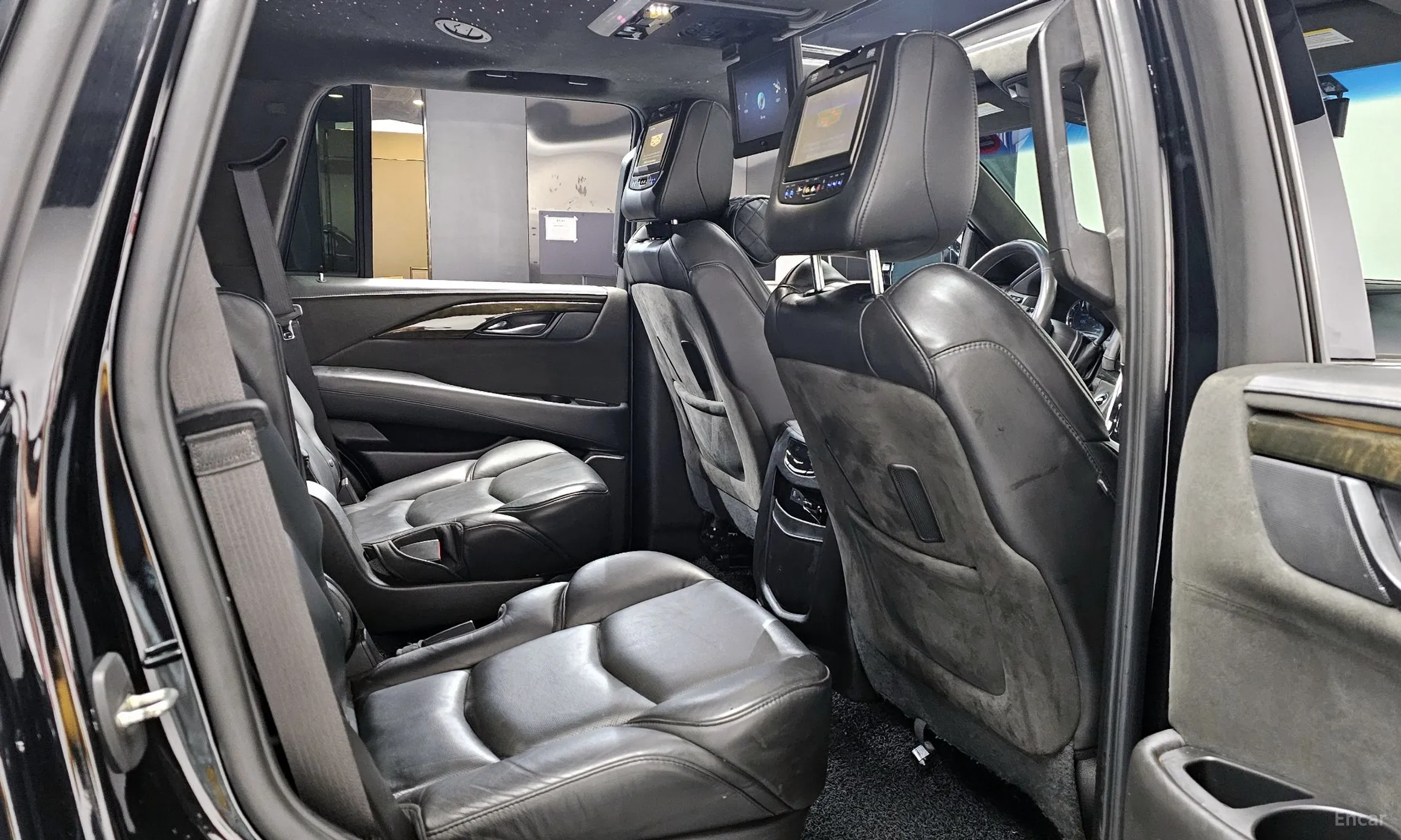Cadillac Escalade превью 11