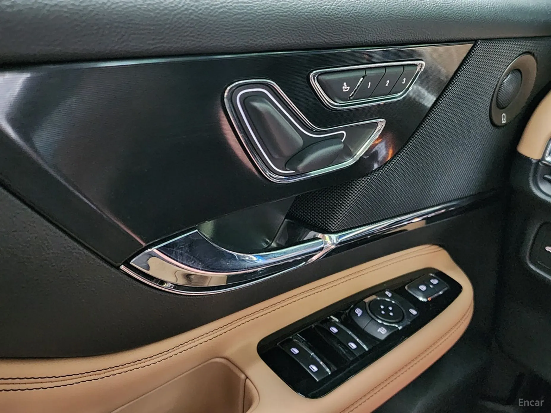 Lincoln Corsair превью 15