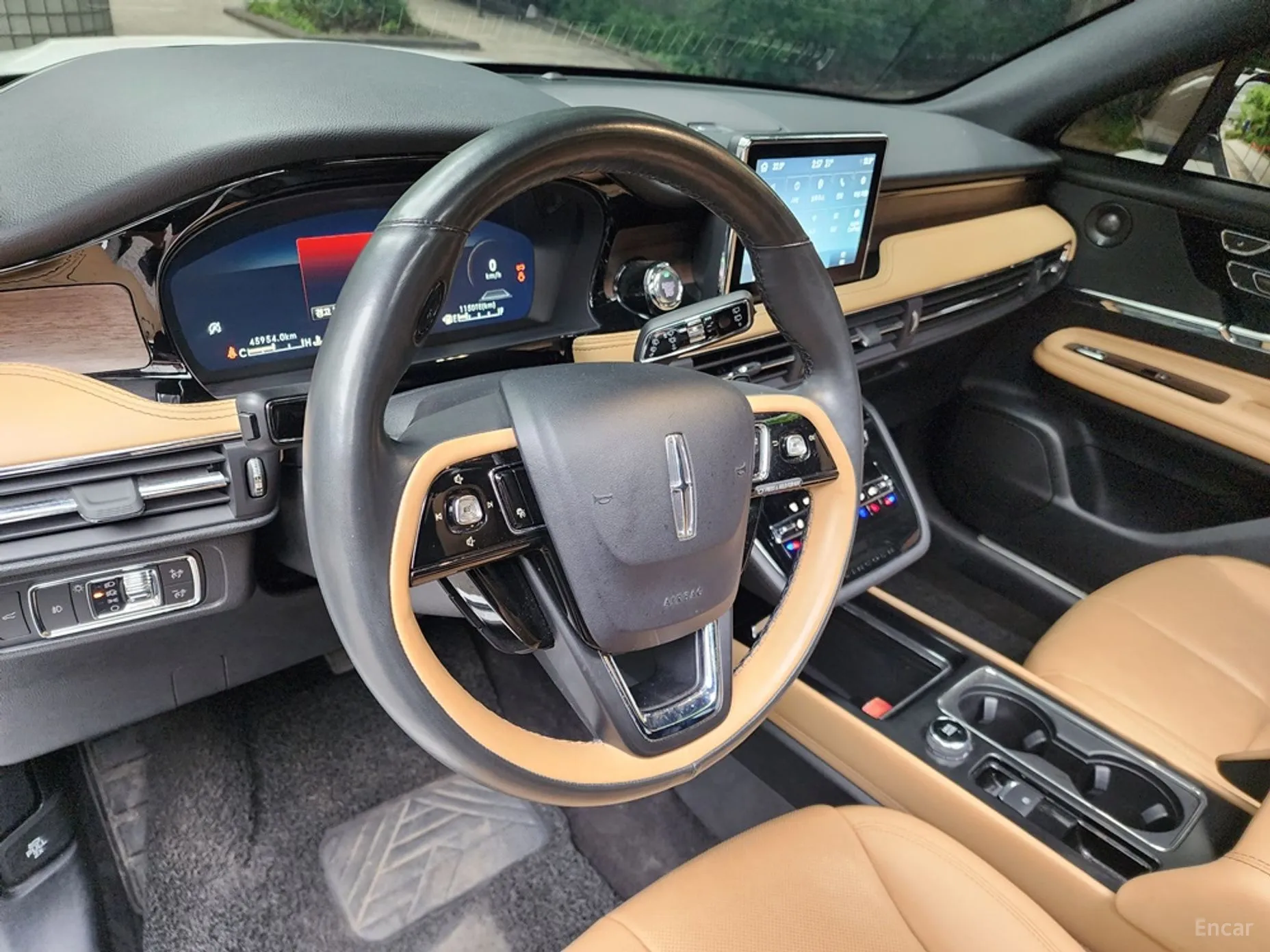 Lincoln Corsair превью 17