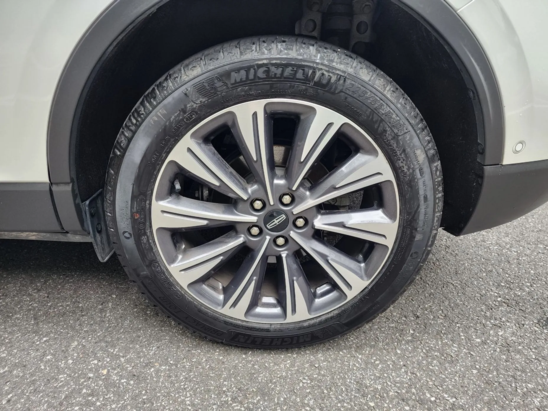 Lincoln Corsair превью 18