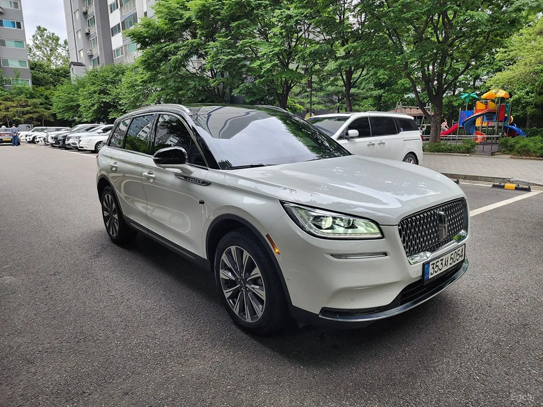 Lincoln Corsair превью 3