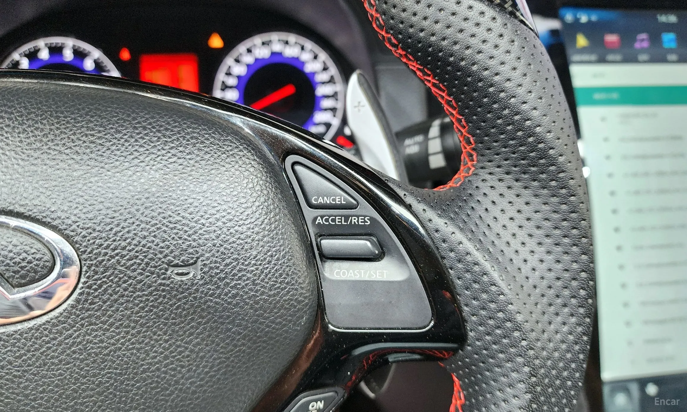 Infiniti G37 превью 14