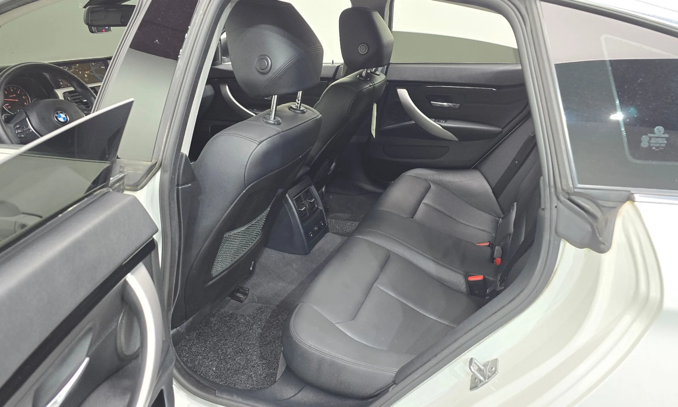 BMW Series 4 (F32) превью 11