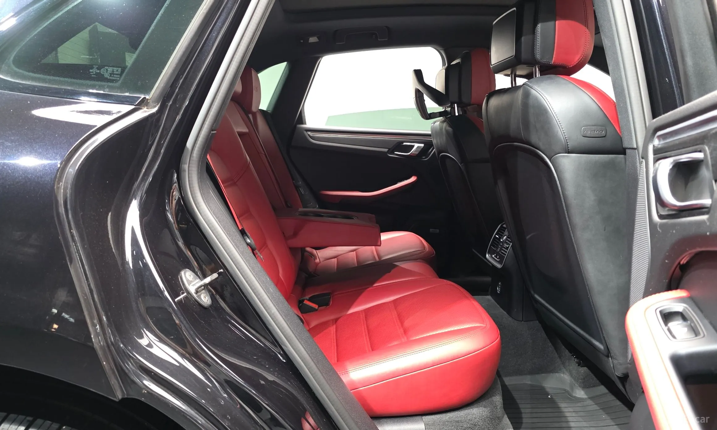 Porsche Macan превью 11