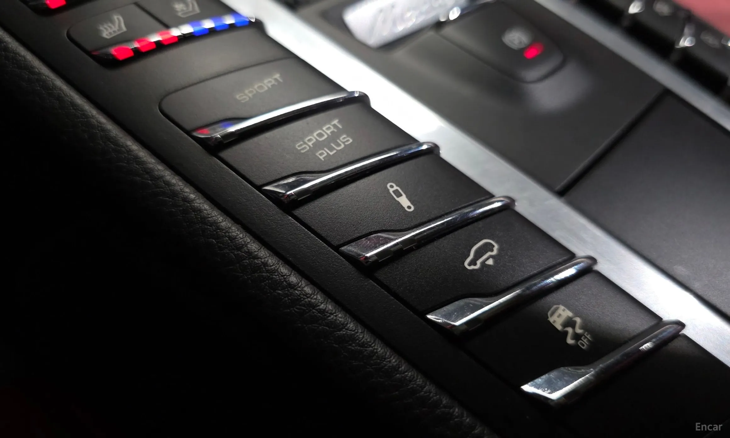 Porsche Macan превью 16