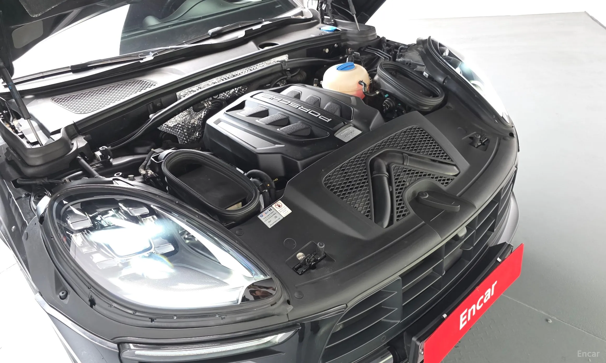 Porsche Macan превью 6
