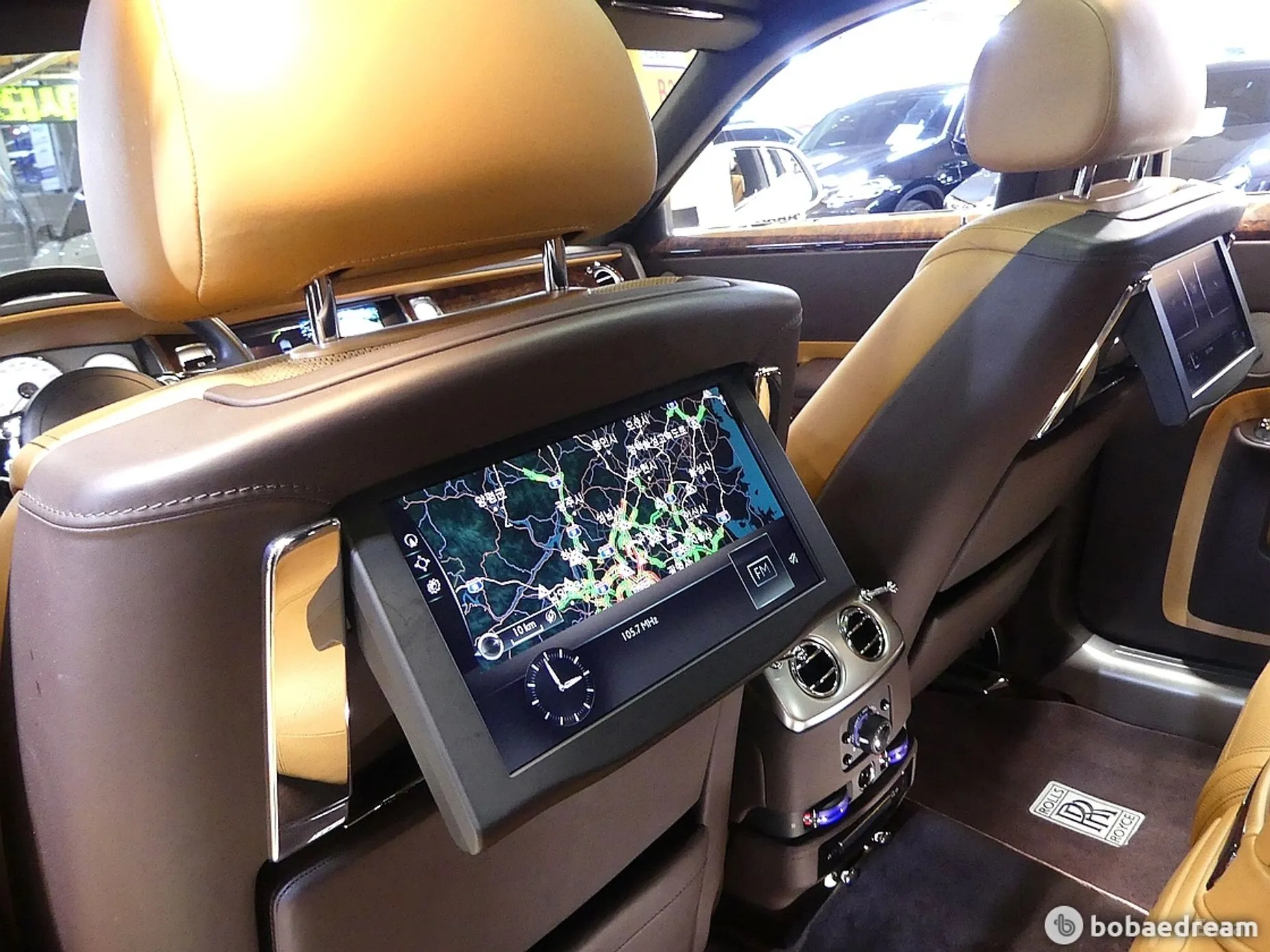 Rolls-Royce Ghost превью 17