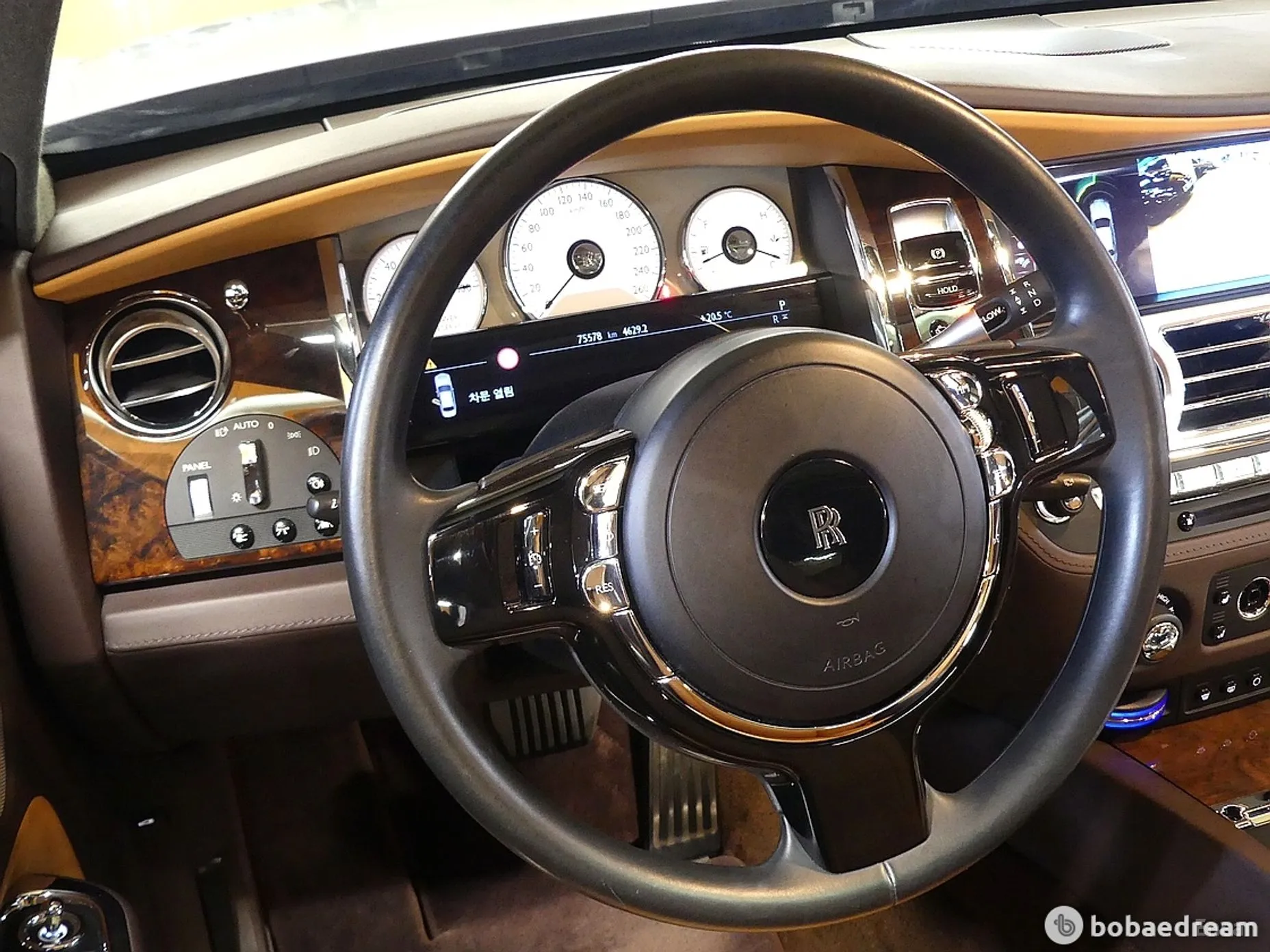 Rolls-Royce Ghost превью 19