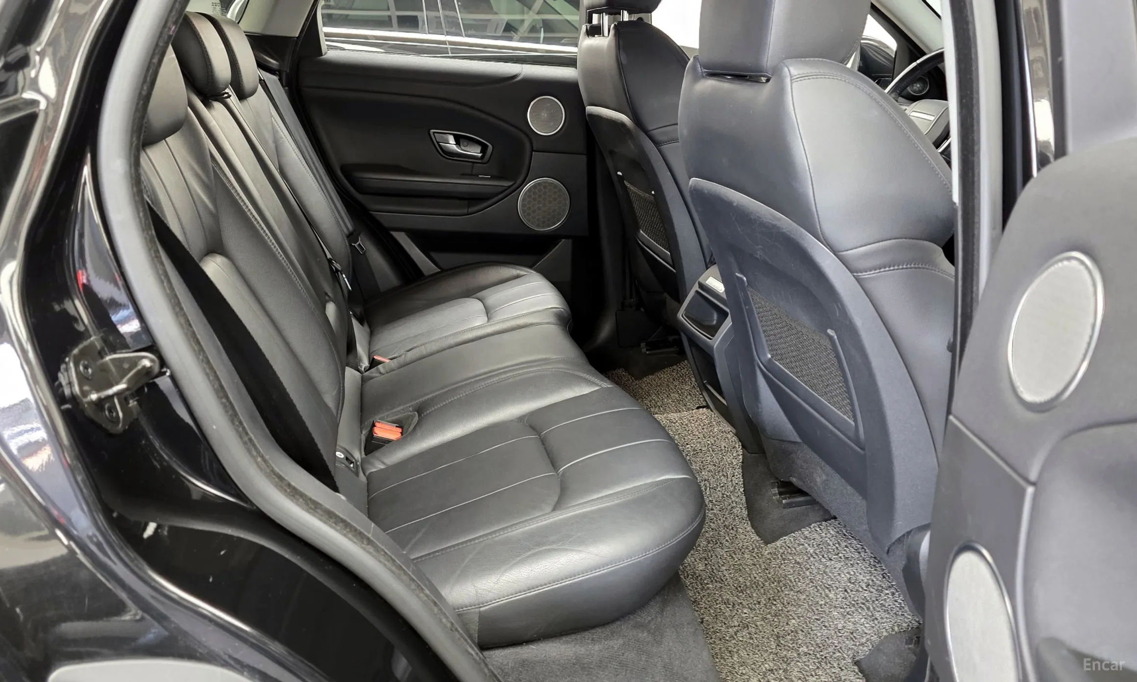 Land Rover Range Rover Evoque превью 11