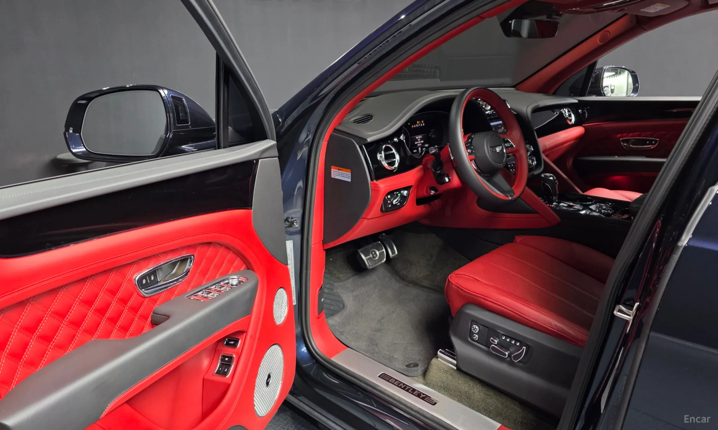 Bentley Bentayga превью 10
