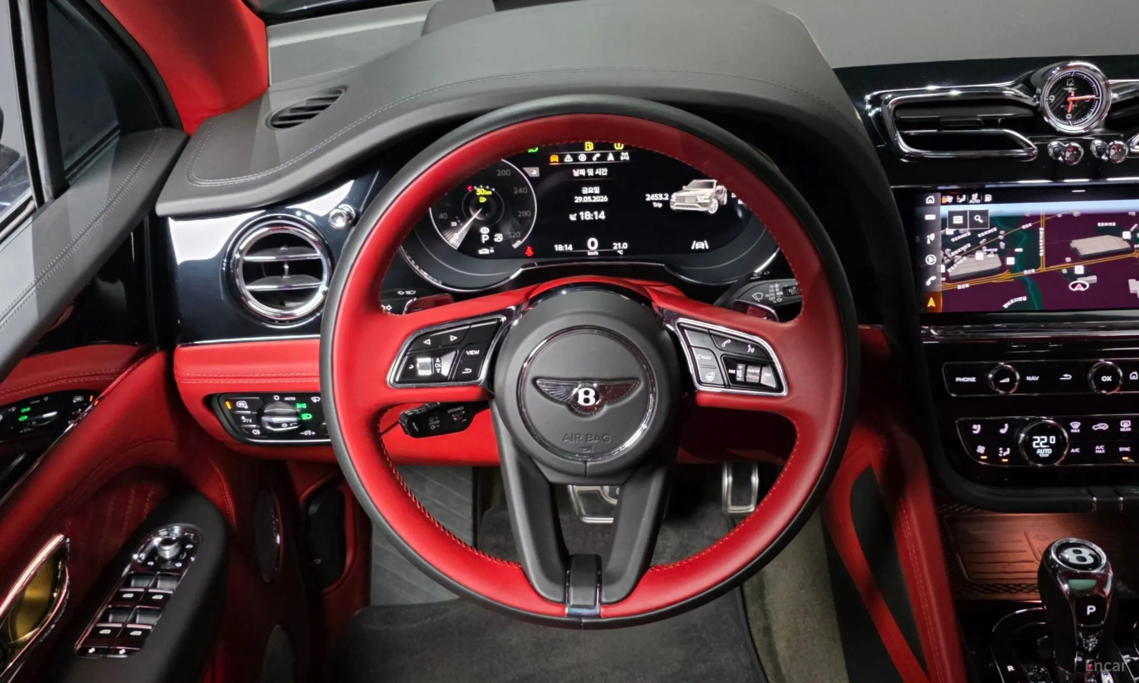 Bentley Bentayga превью 13