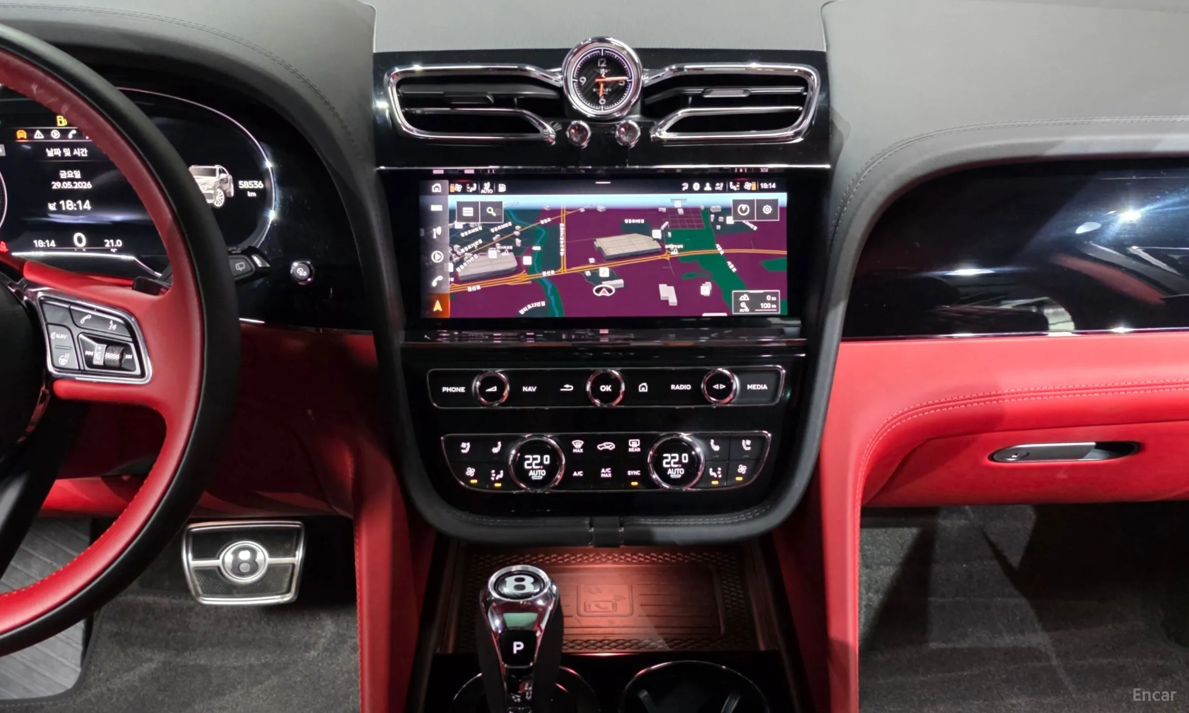 Bentley Bentayga превью 14