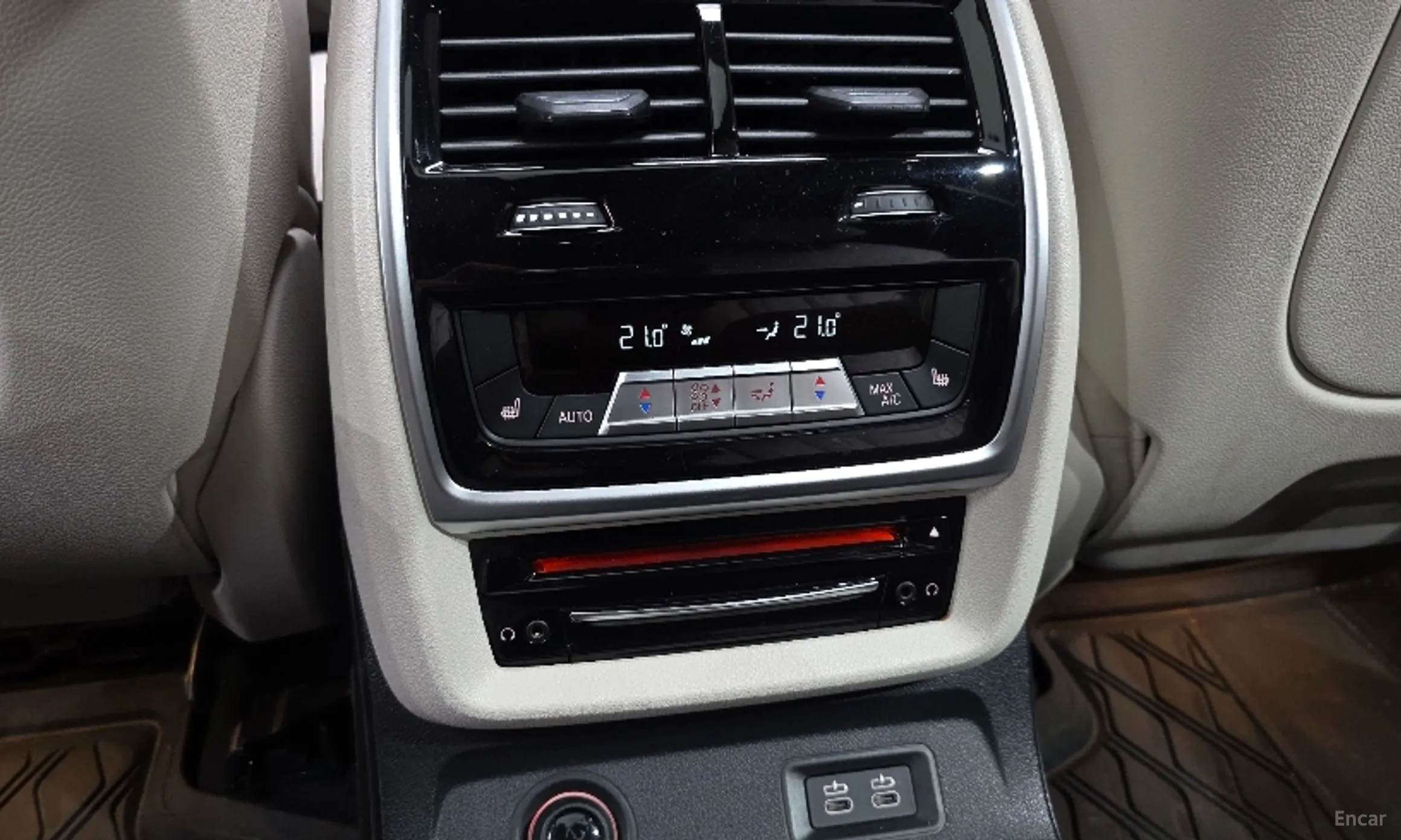BMW X7 (G07) превью 18