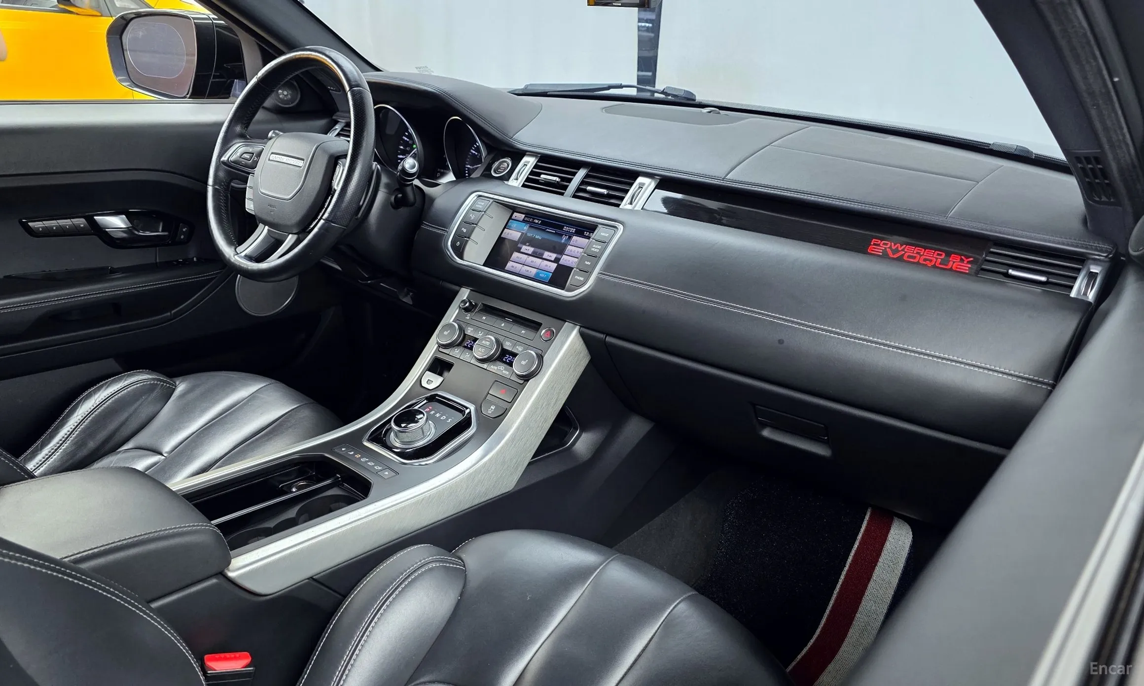 Land Rover Range Rover Evoque превью 7