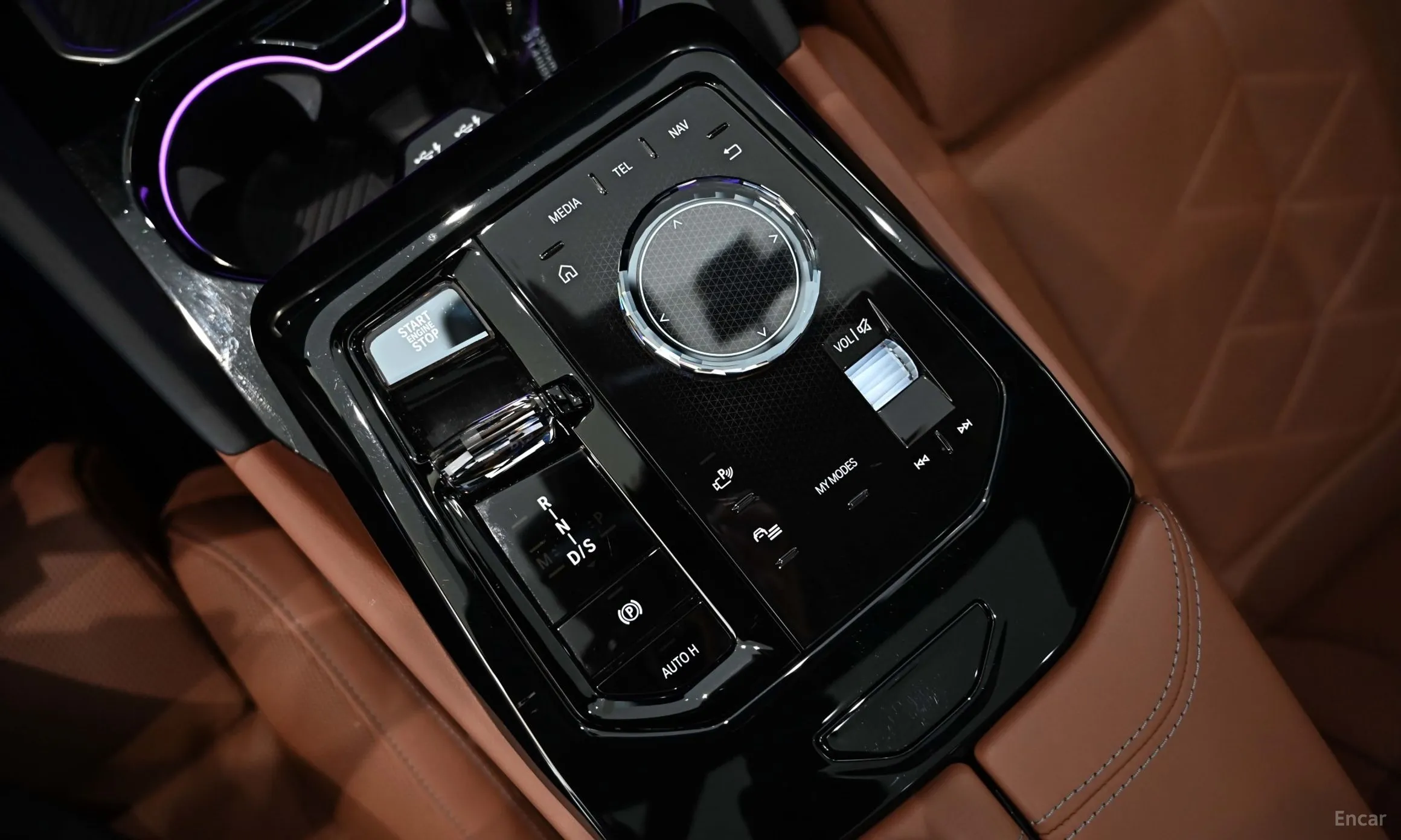 BMW 5 Series (G60) превью 11
