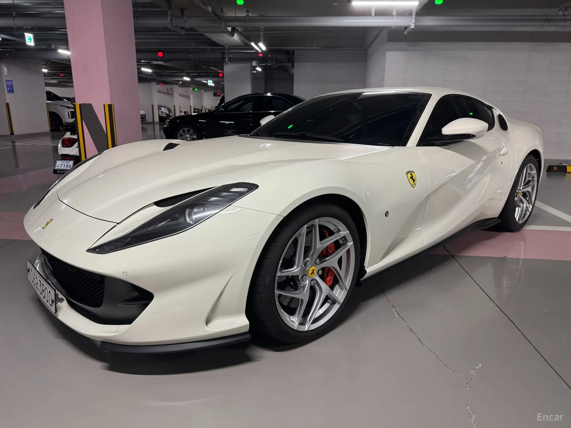 Ferrari 812 Superfast