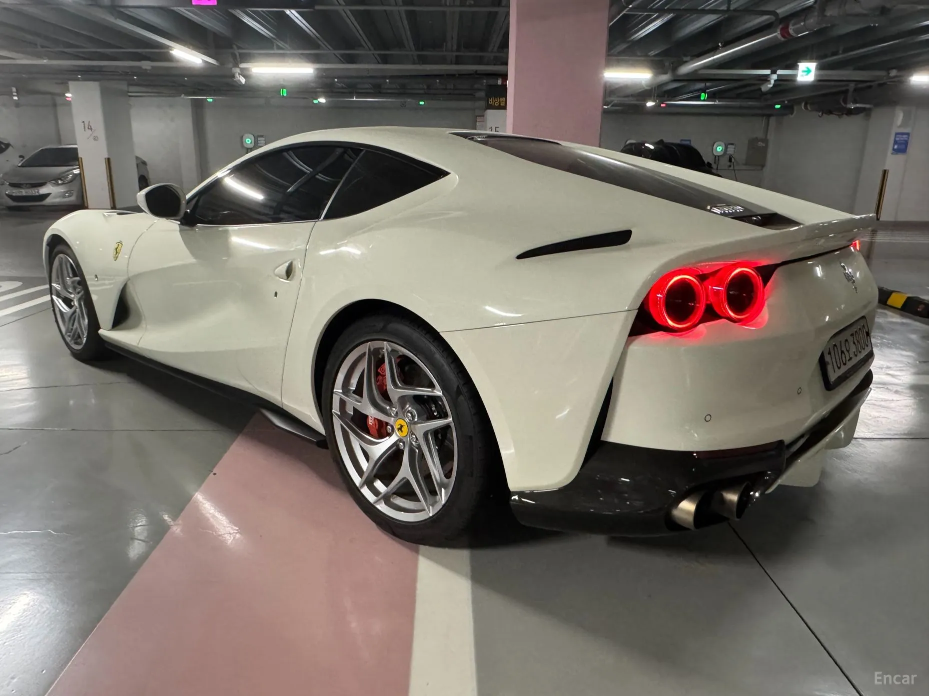 Ferrari 812 Superfast