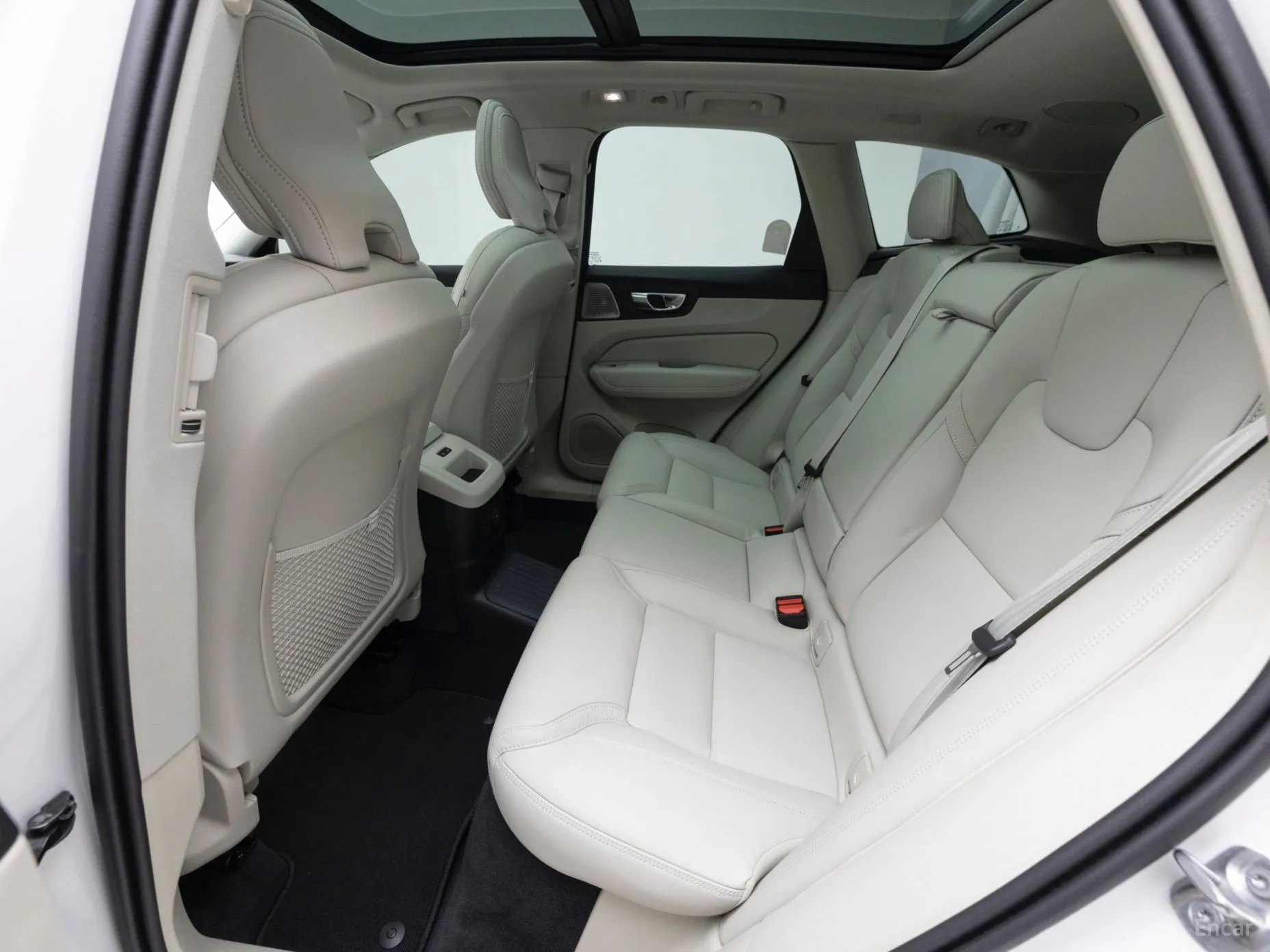 Volvo XC60 Gen 2 превью 10