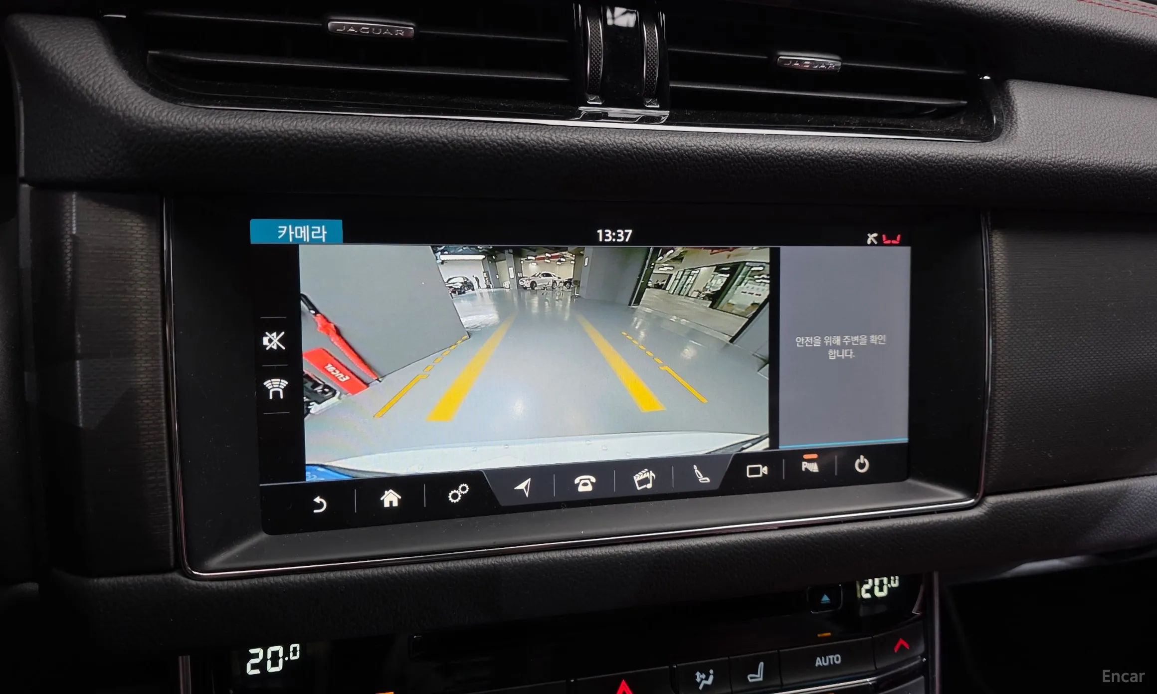 Jaguar XF (x260) превью 15