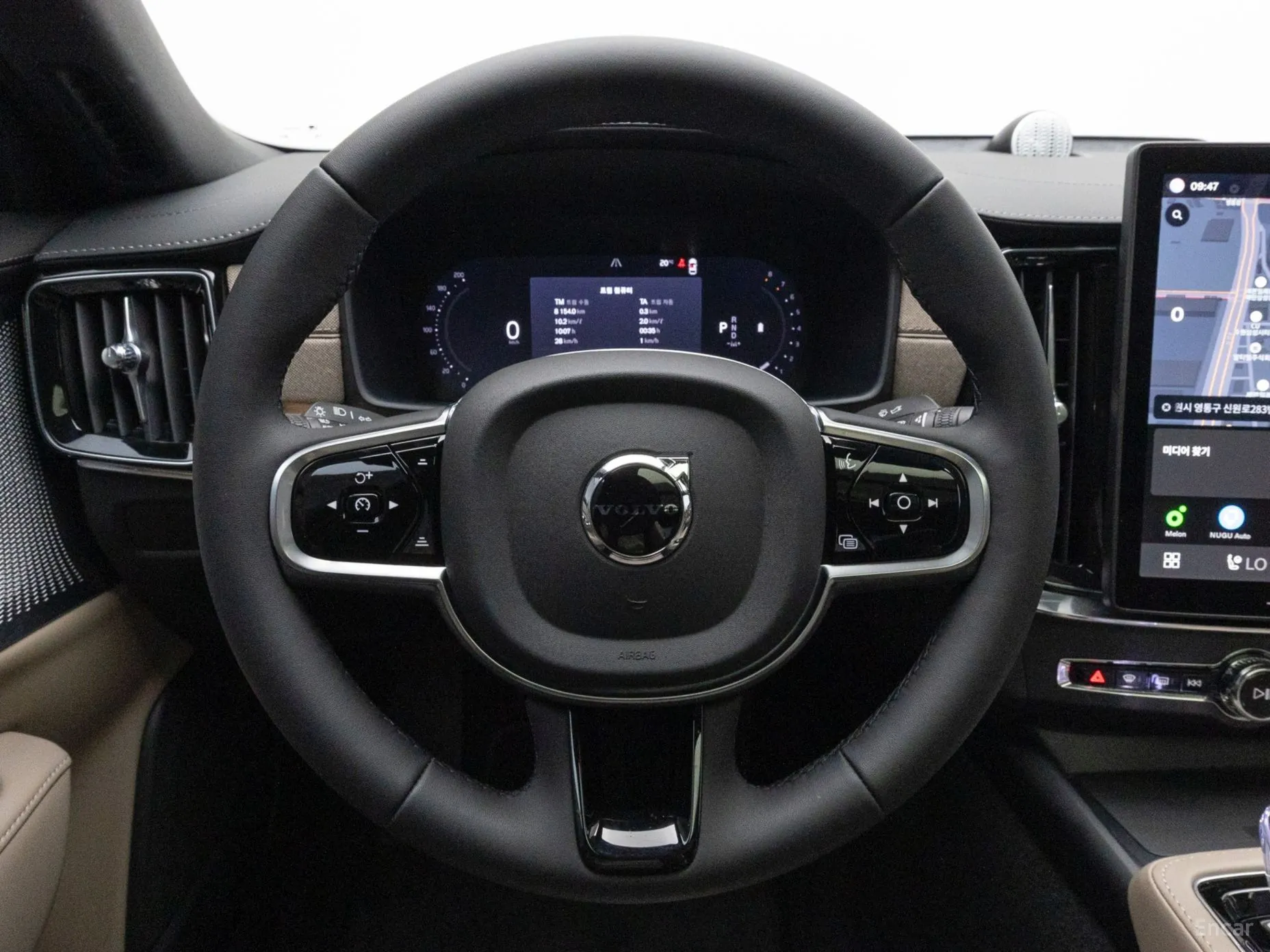 Volvo S90 превью 13
