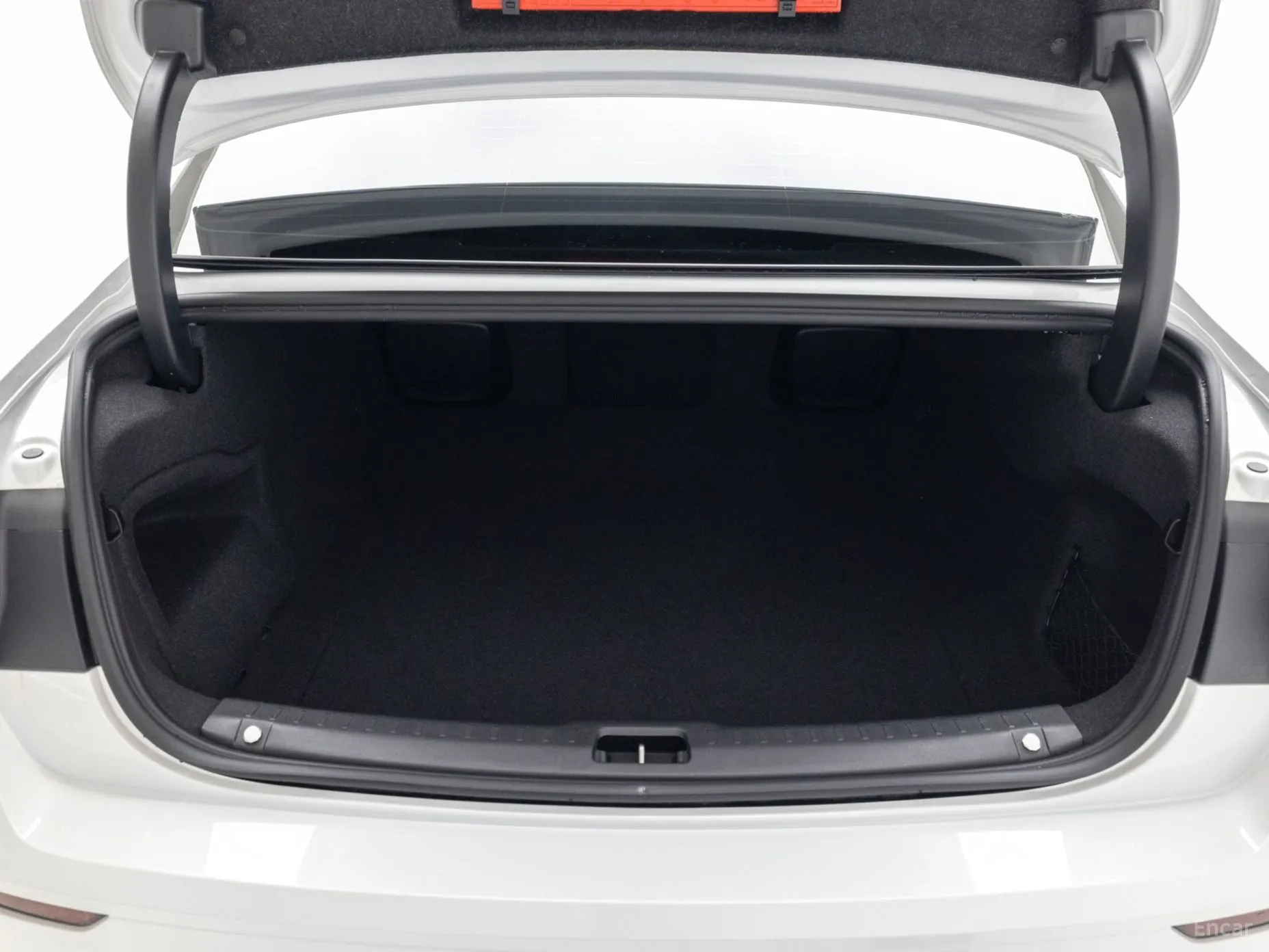 Volvo S90 превью 17